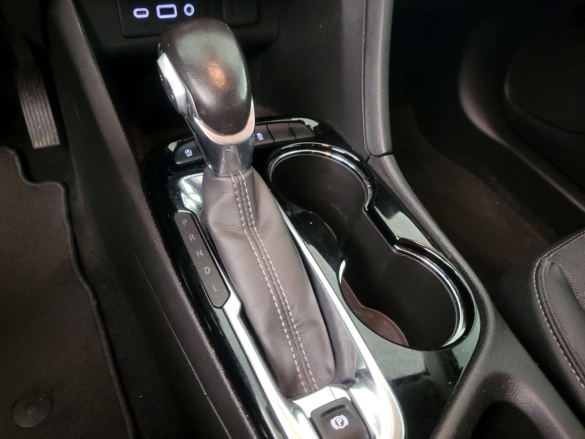 Thumbnail: 2022 Buick Encore GX - 17