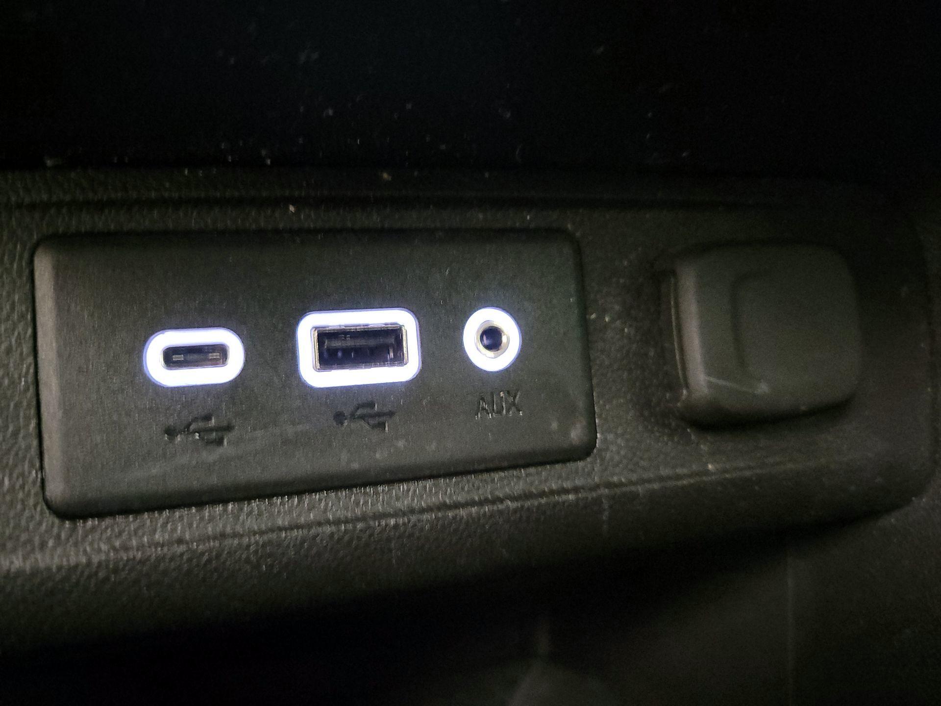 Thumbnail: 2022 Buick Encore GX - 18