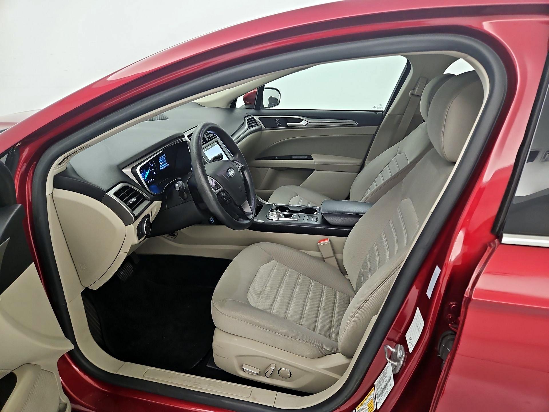 Thumbnail: 2019 Ford Fusion - 11