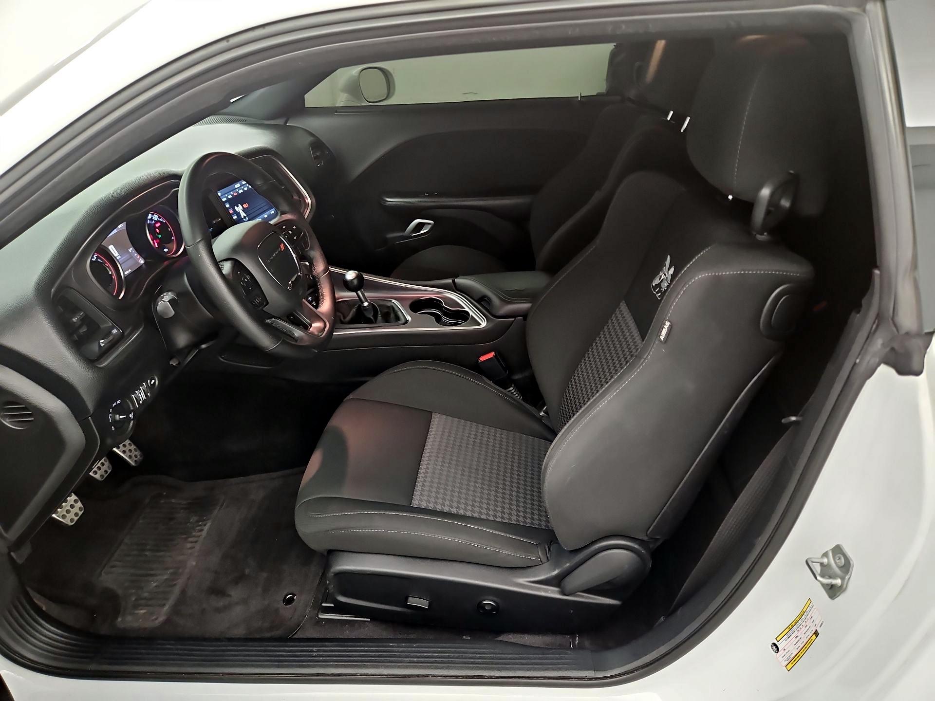 Thumbnail: 2018 Dodge Challenger - 11