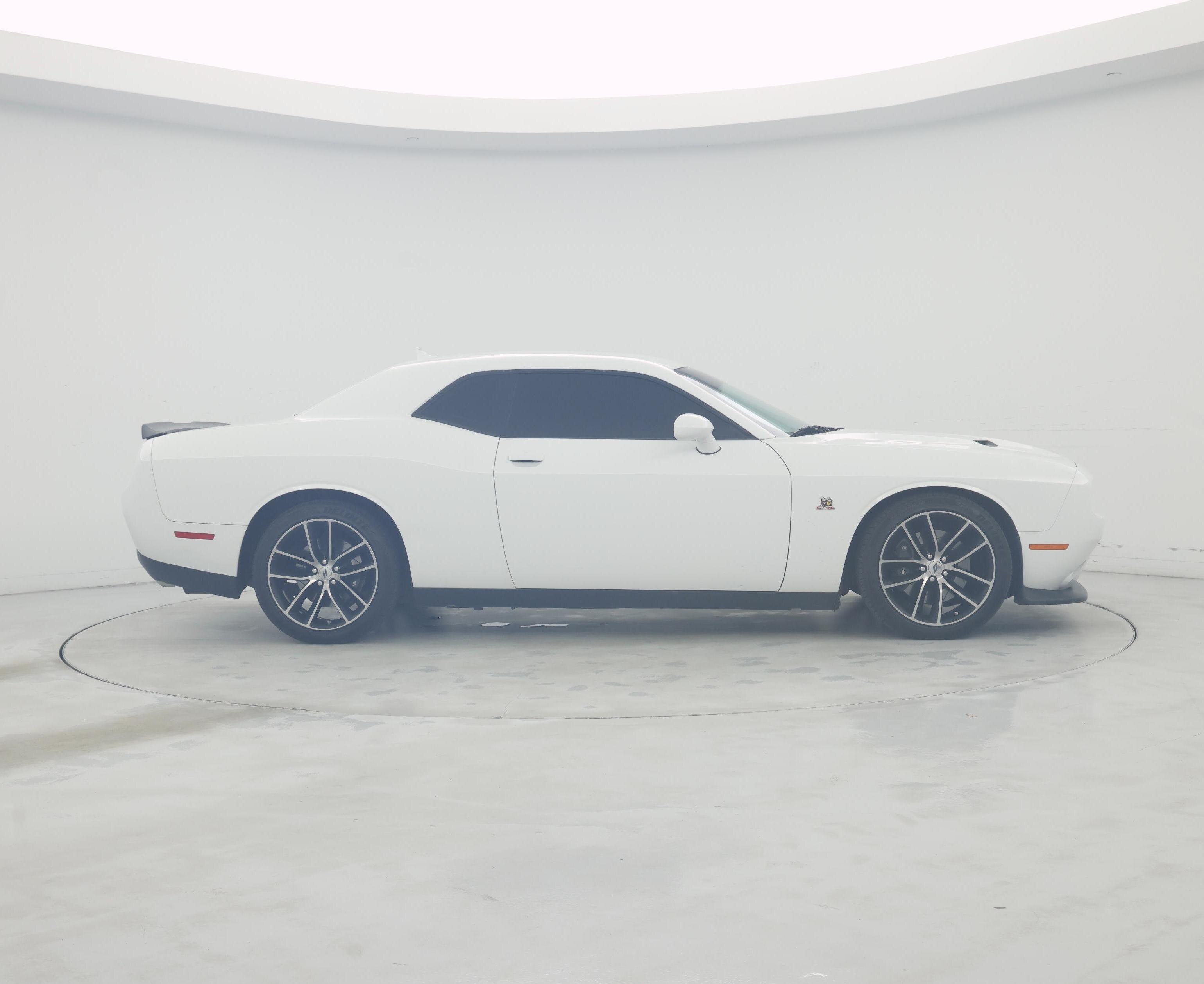 Thumbnail: 2018 Dodge Challenger - 7