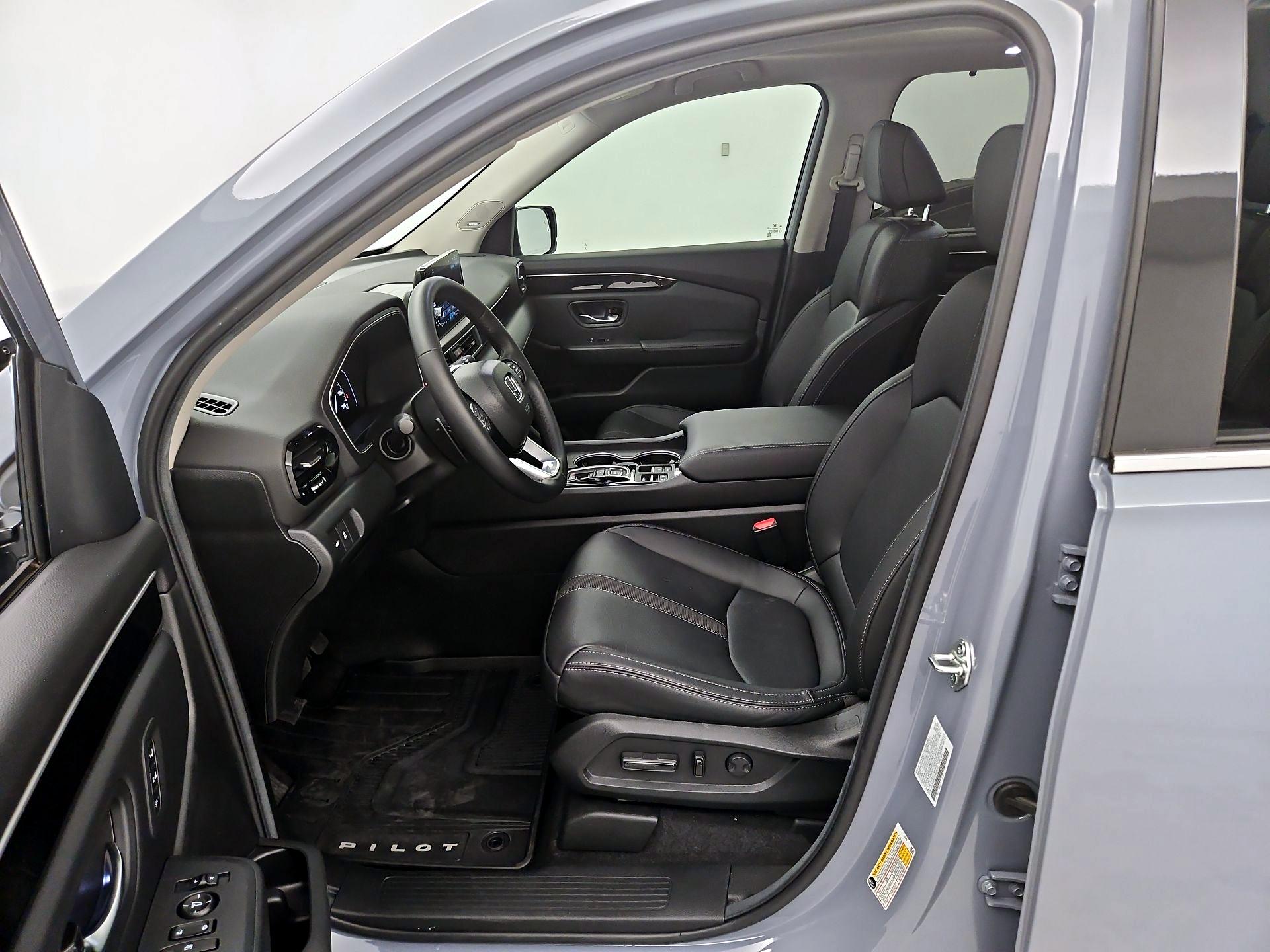 Thumbnail: 2025 Honda Pilot - 11