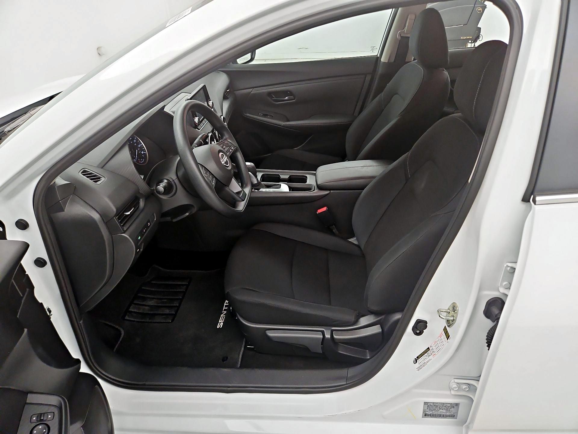 Thumbnail: 2025 Nissan Sentra - 11