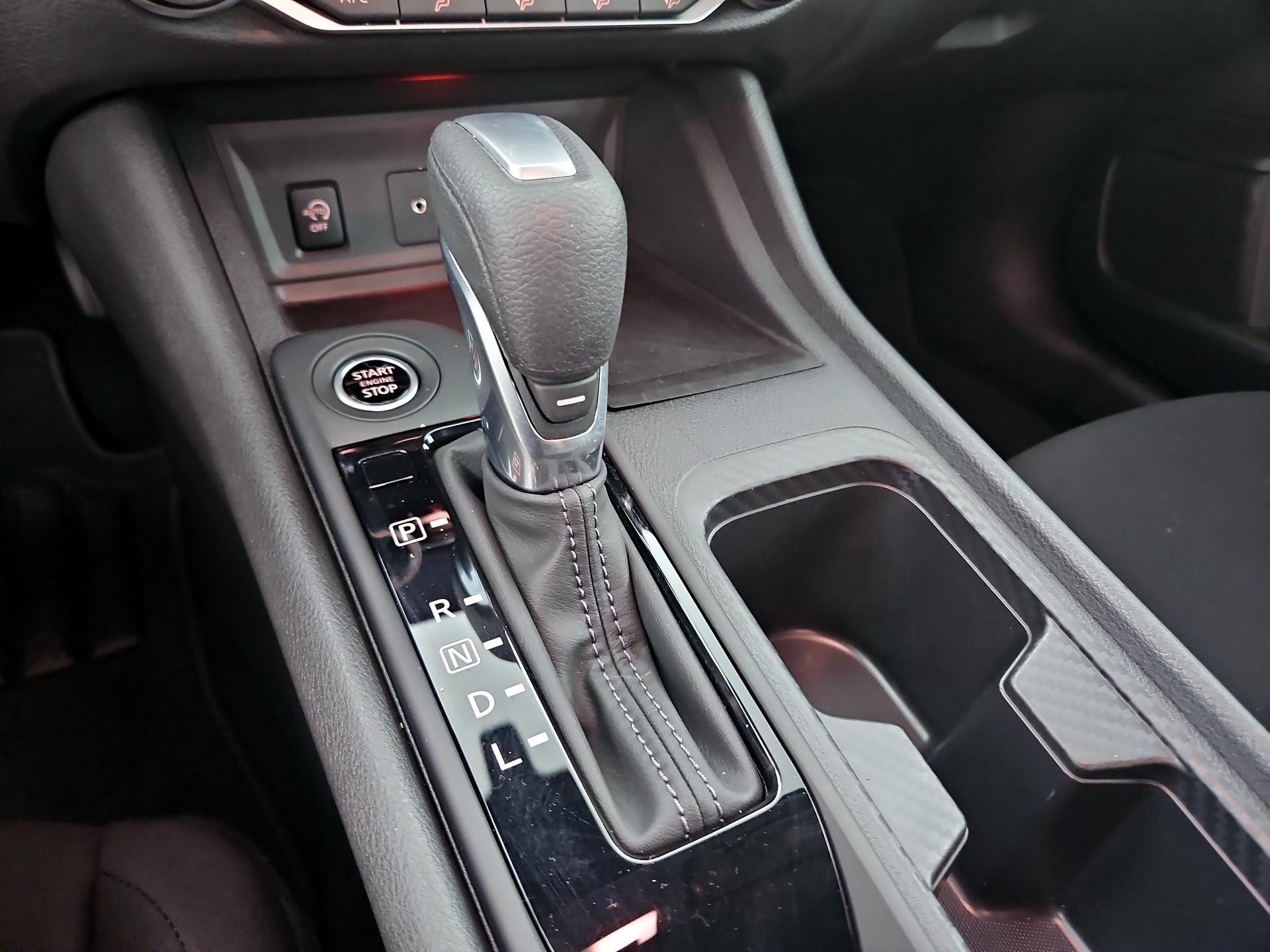 Thumbnail: 2025 Nissan Sentra - 17