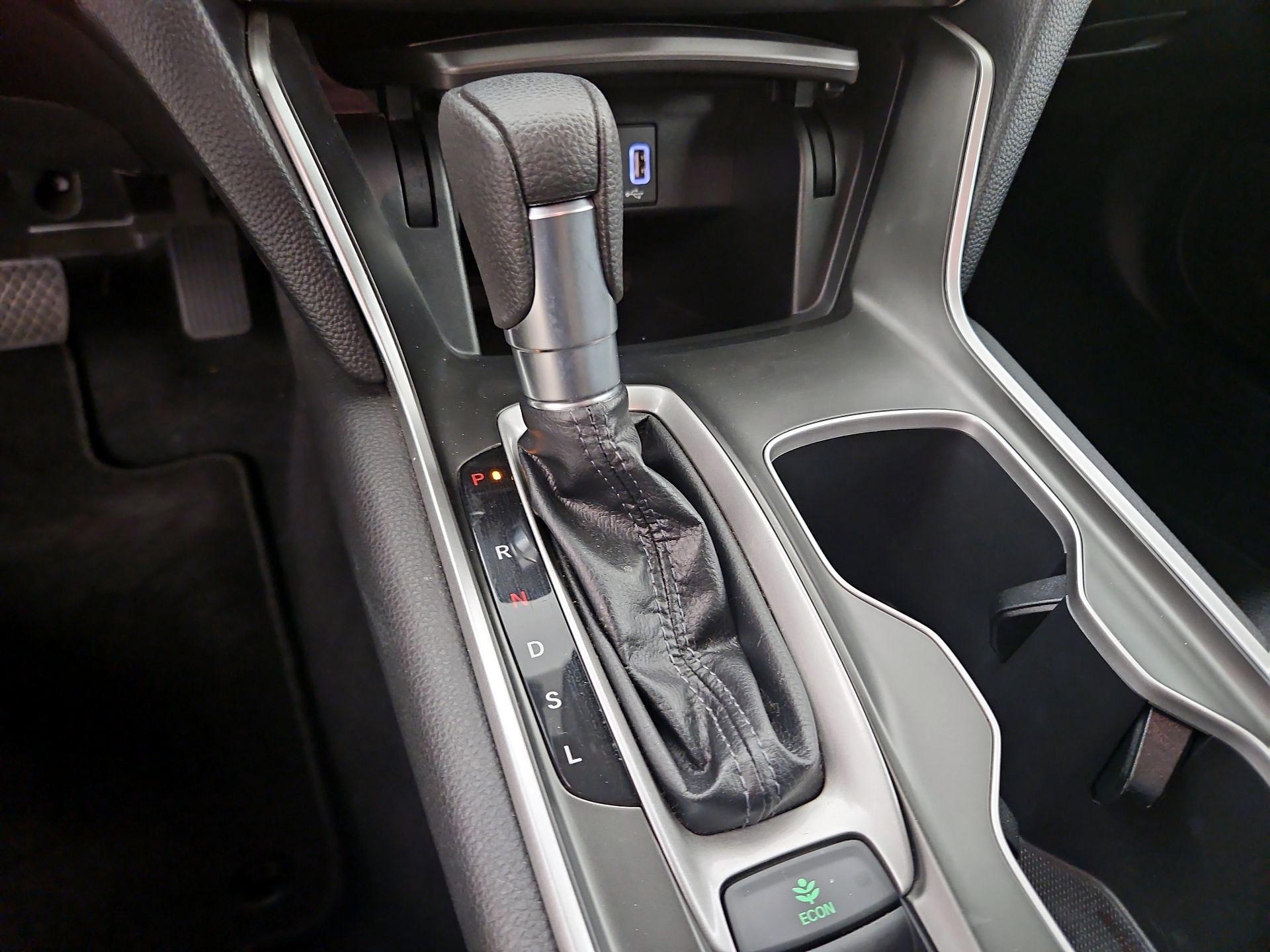 Thumbnail: 2018 Honda Accord - 17