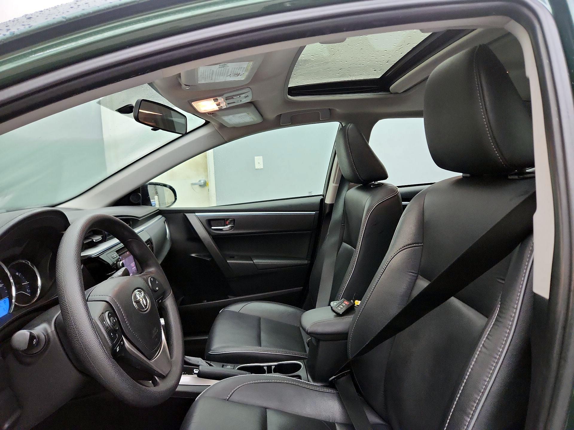 Thumbnail: 2015 Toyota Corolla - 19