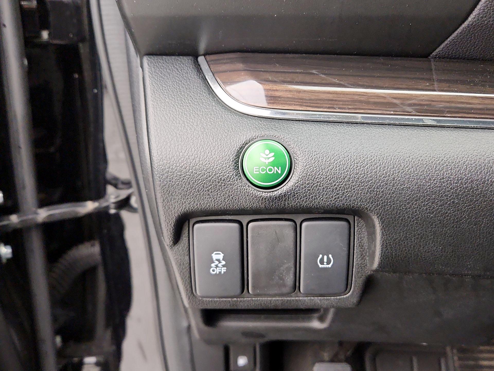 Thumbnail: 2015 Honda CR-V - 13