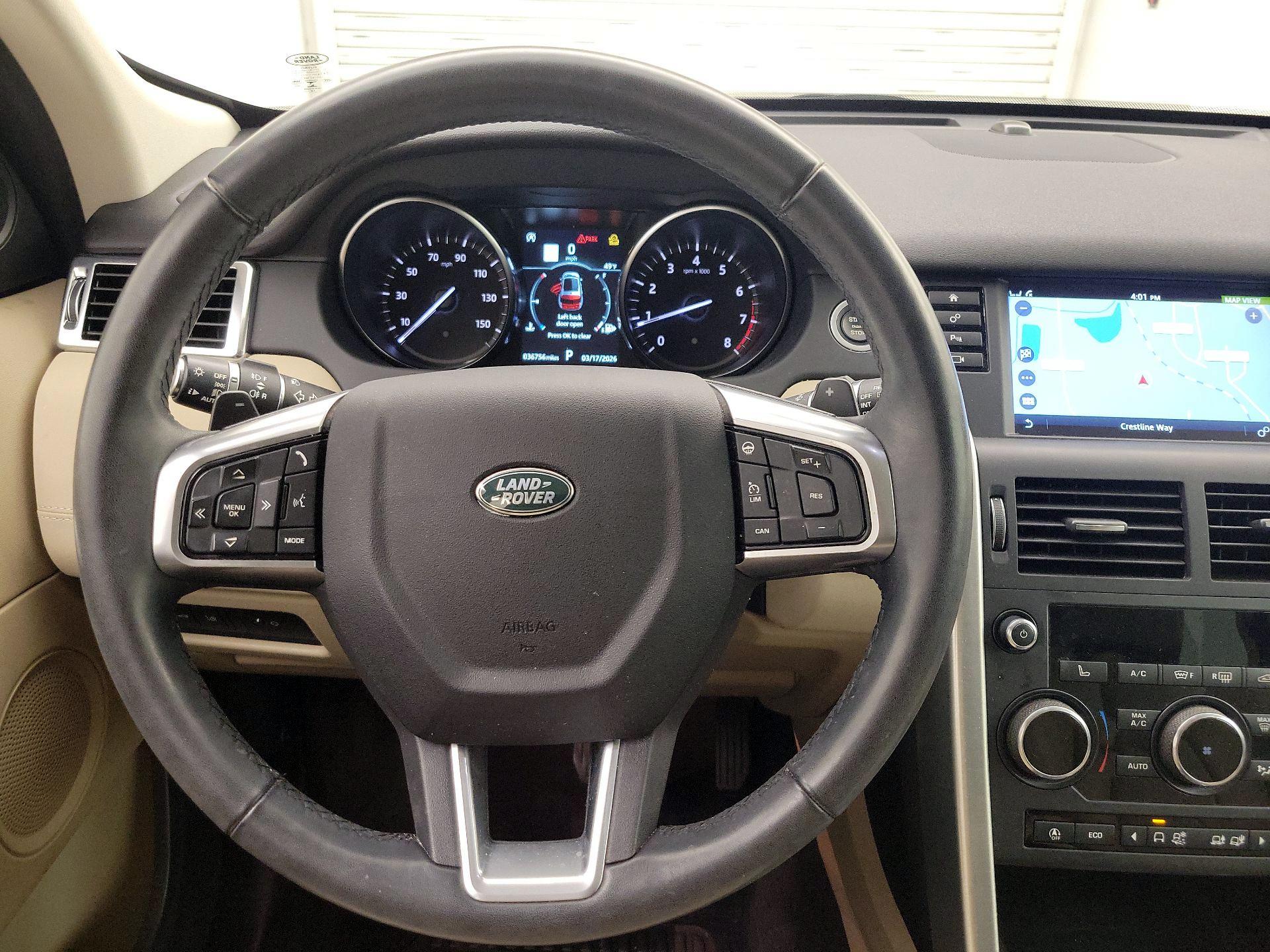 Thumbnail: 2019 Land Rover Discovery Sport - 10