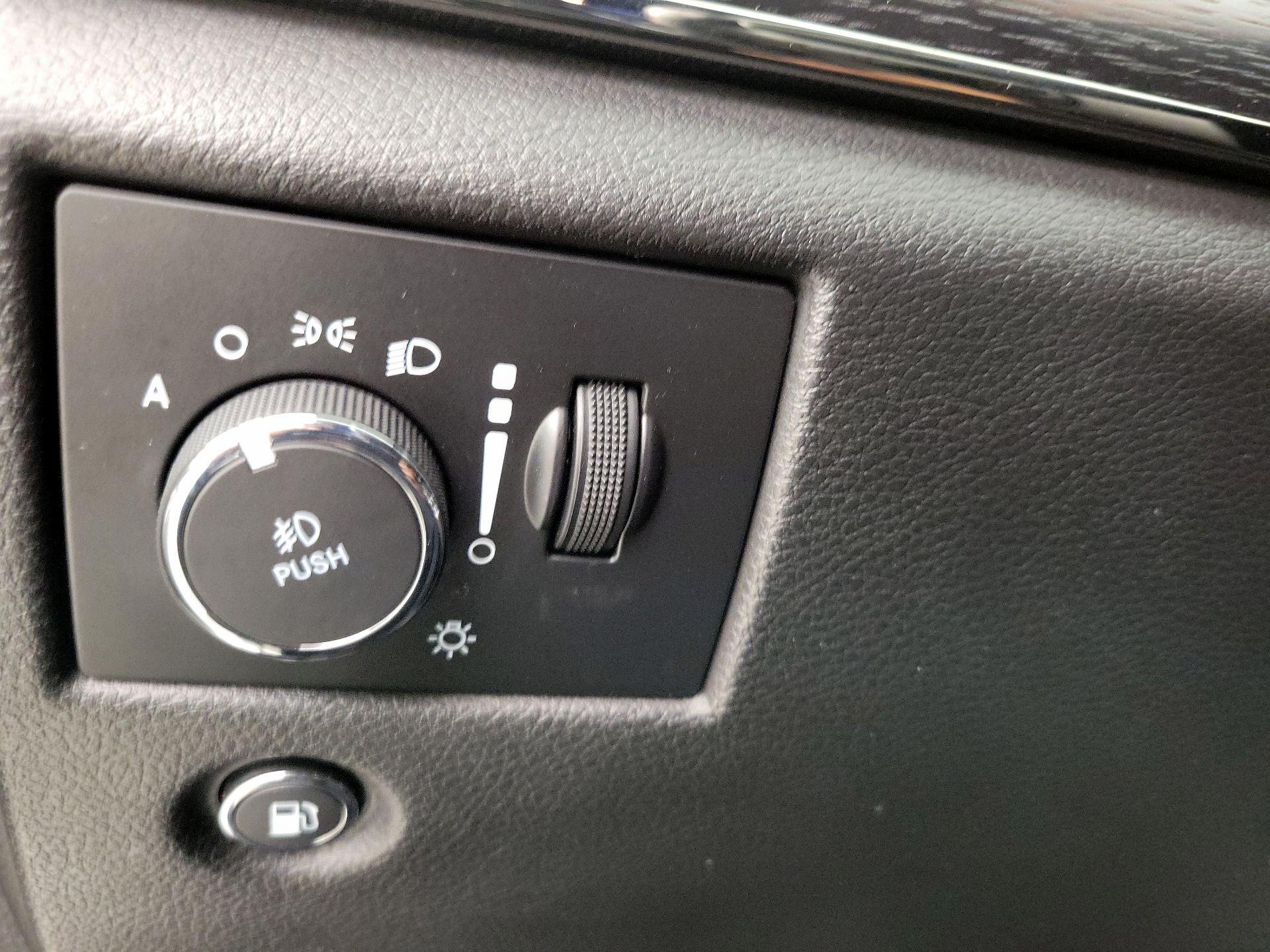 Thumbnail: 2021 Jeep Grand Cherokee - 13