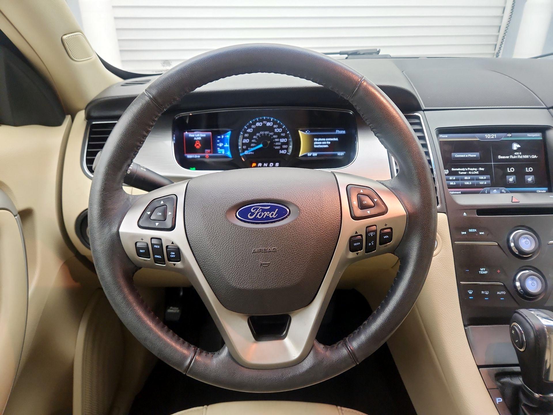 Thumbnail: 2015 Ford Taurus - 10