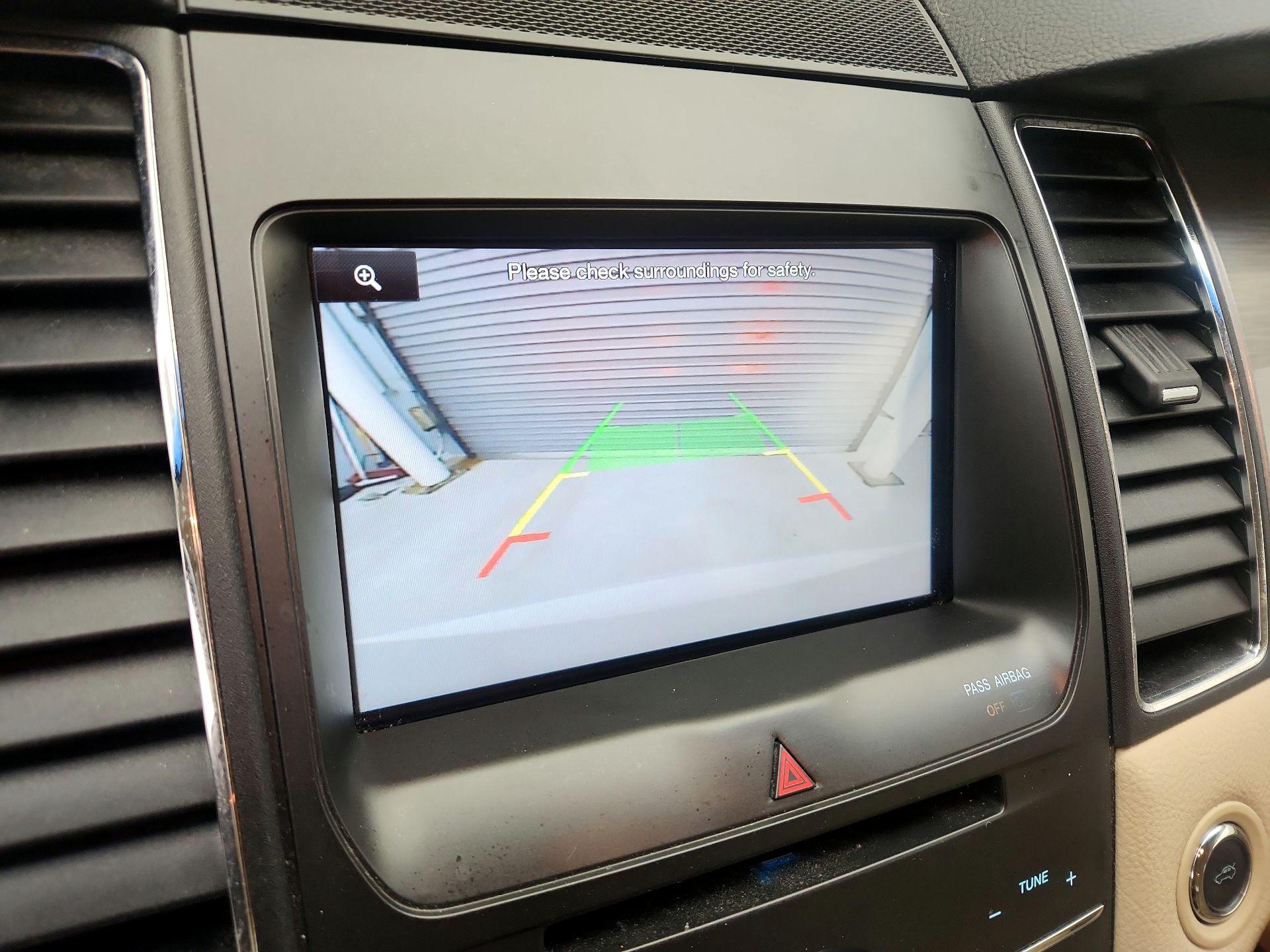 Thumbnail: 2015 Ford Taurus - 15