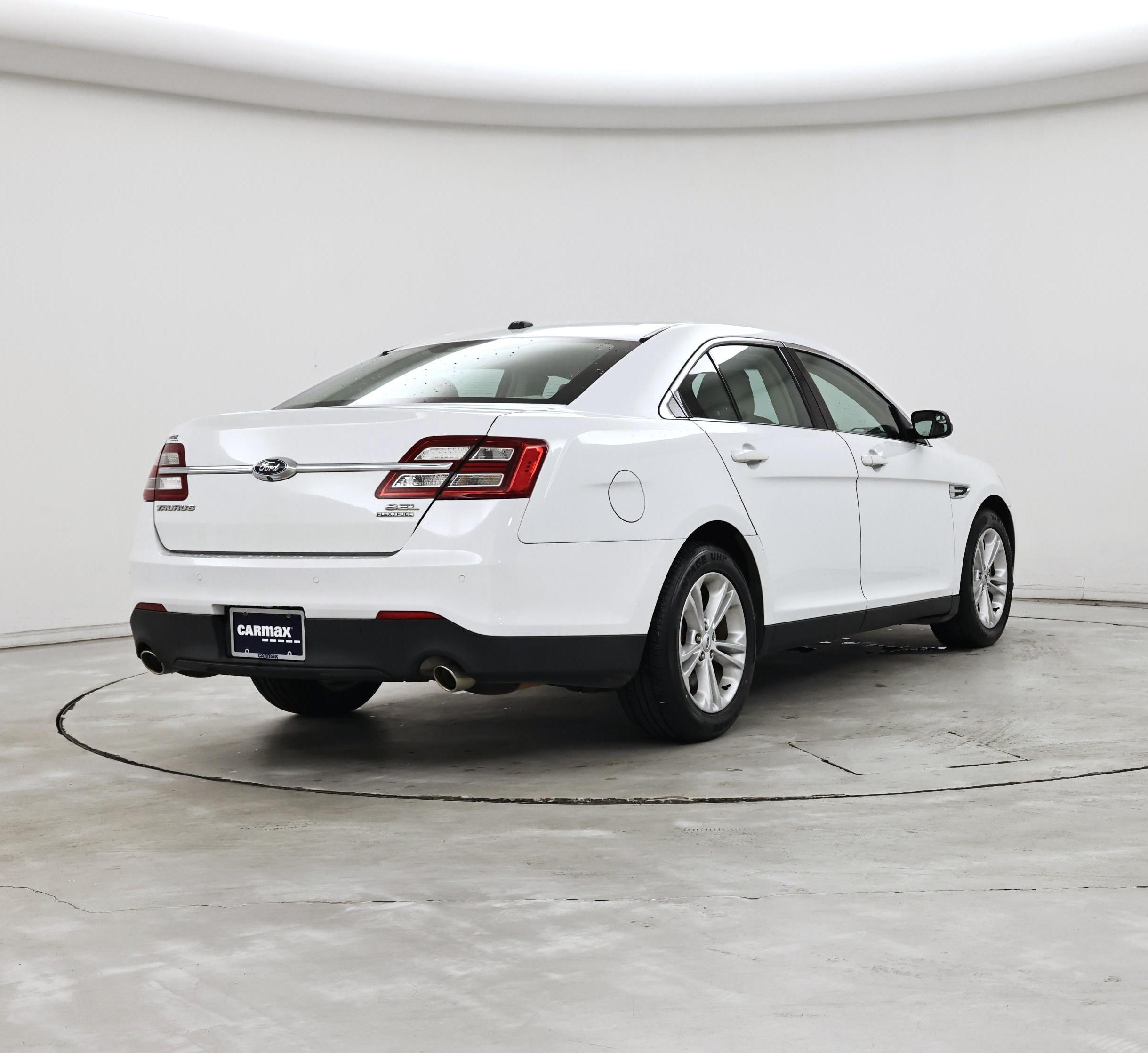 Thumbnail: 2015 Ford Taurus - 8