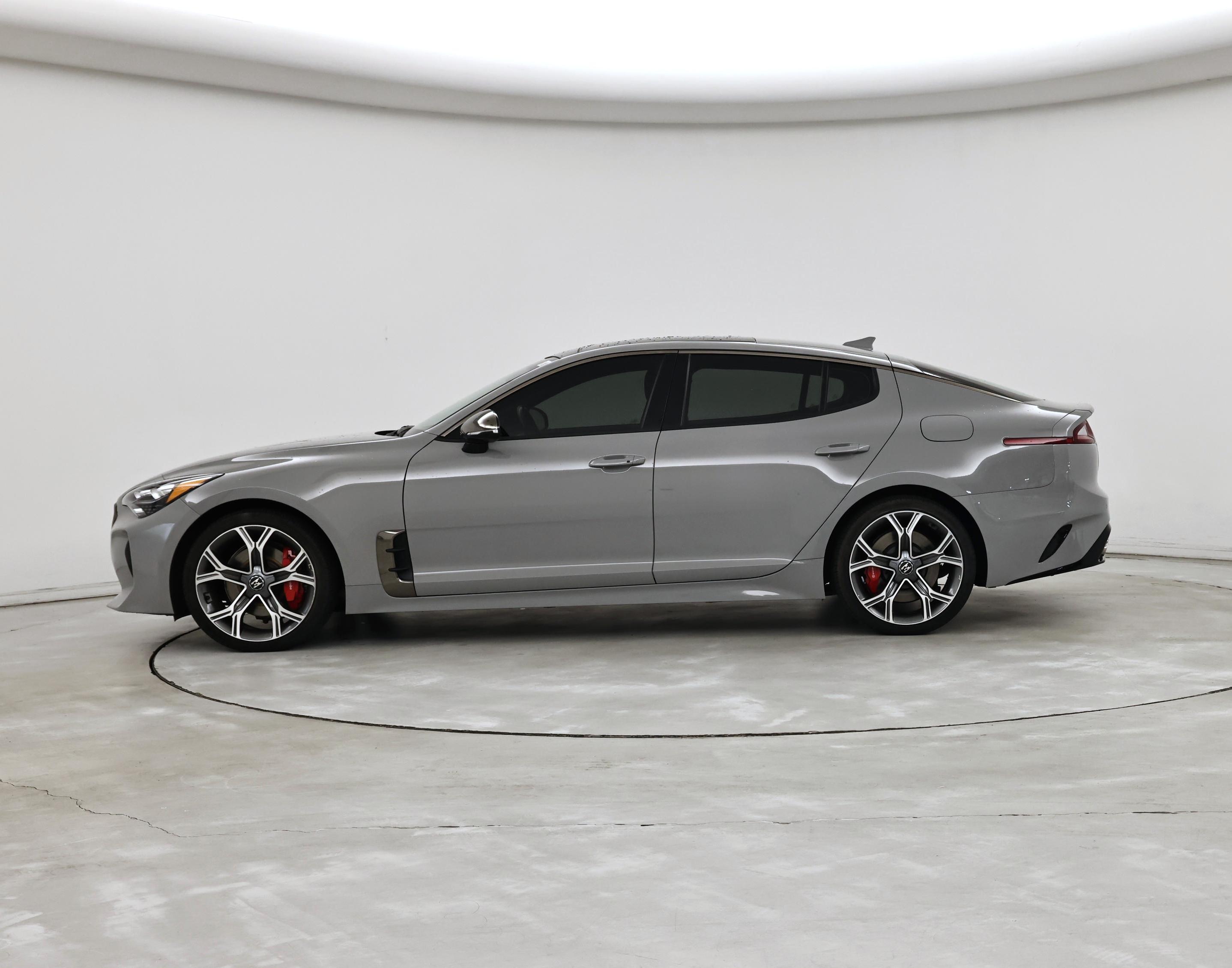 Thumbnail: 2021 Kia Stinger - 3