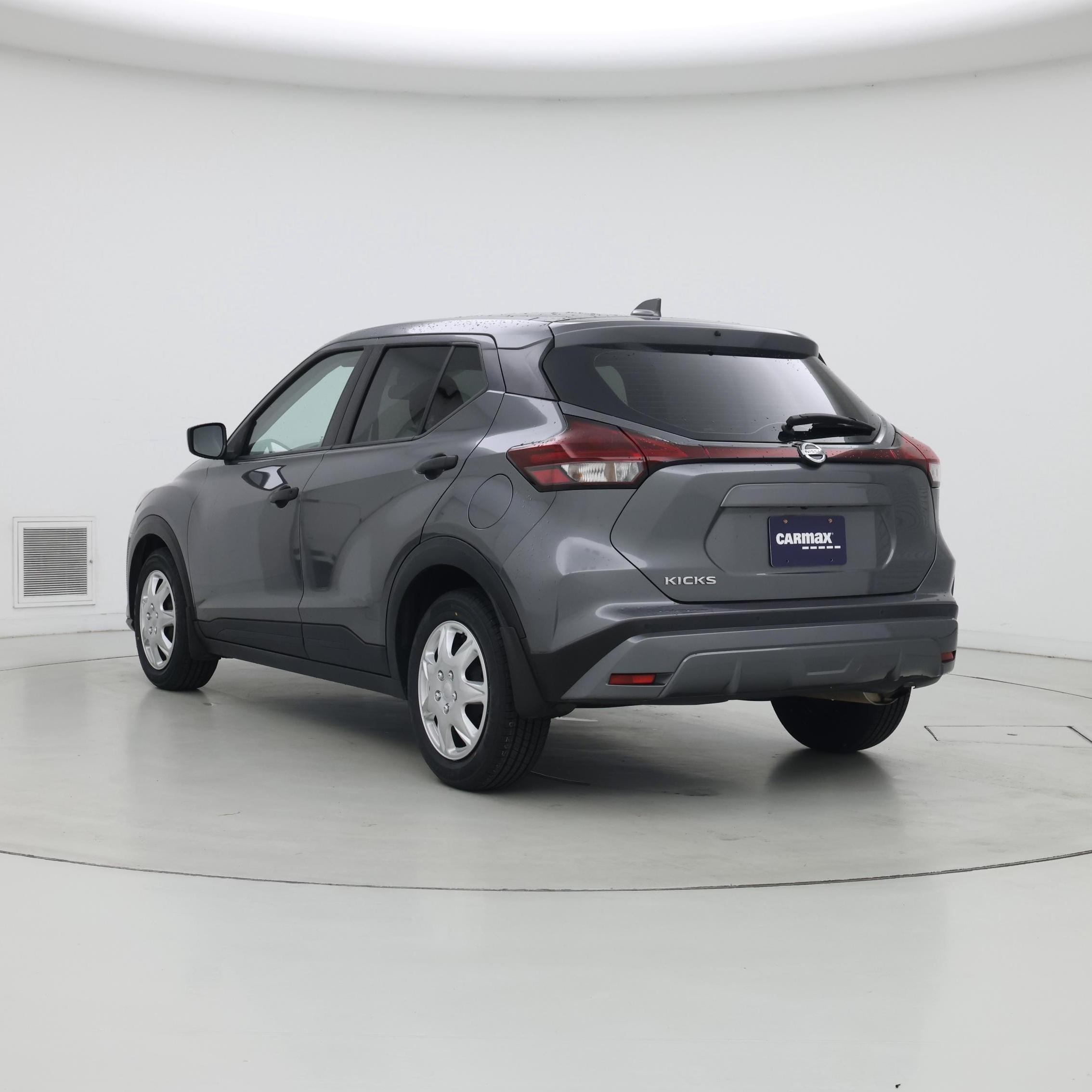 Thumbnail: 2021 Nissan Kicks - 2