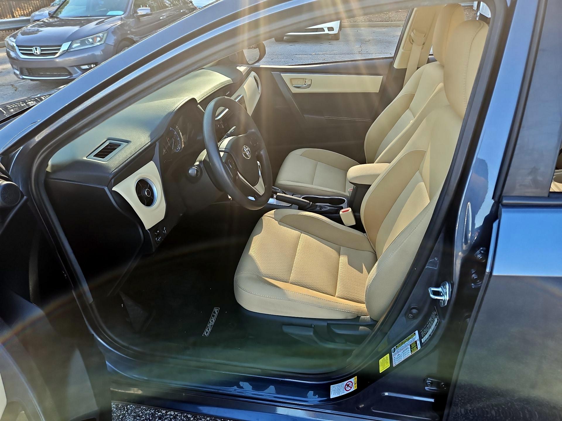 Thumbnail: 2018 Toyota Corolla - 9