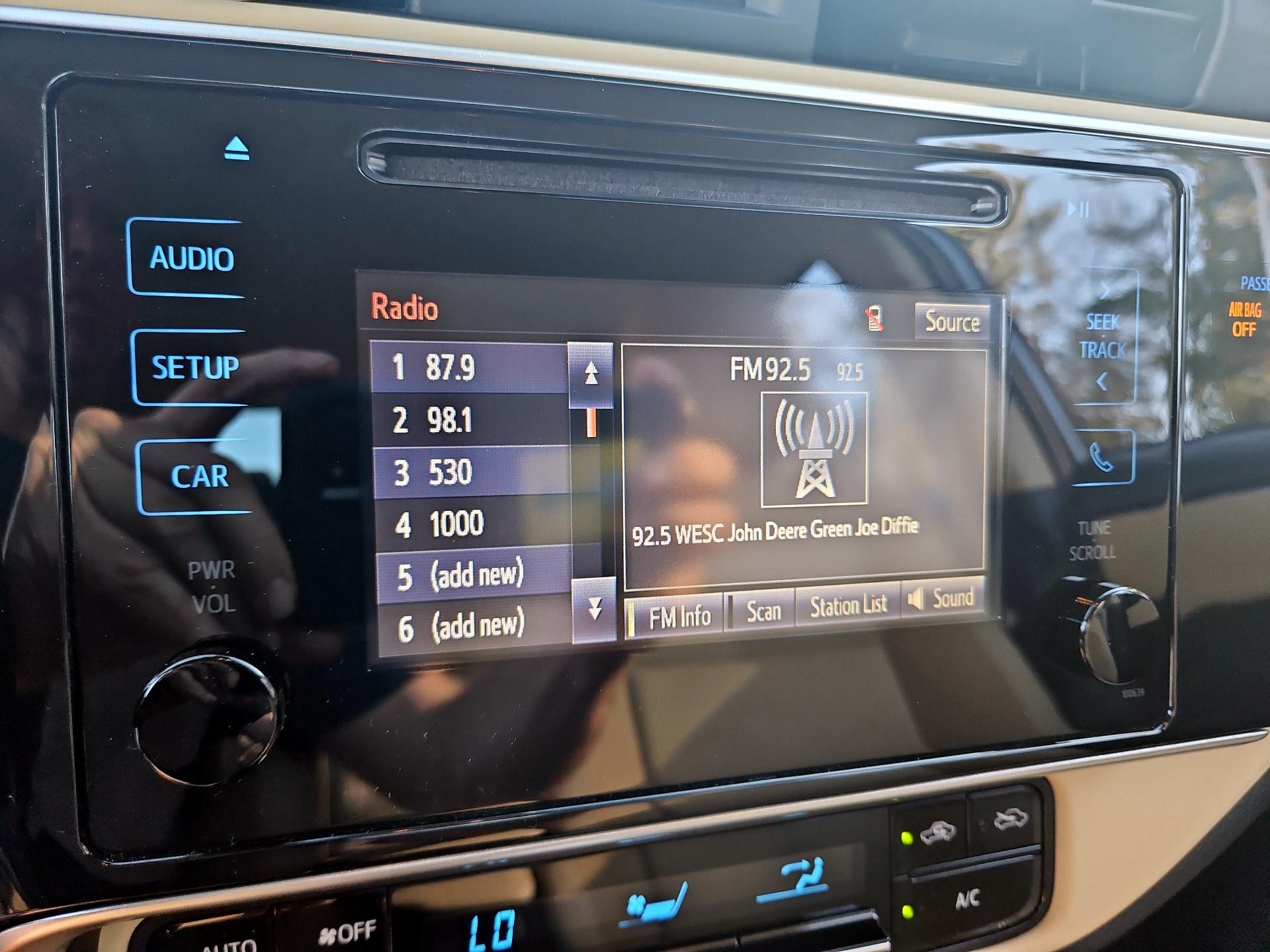 Thumbnail: 2018 Toyota Corolla - 13