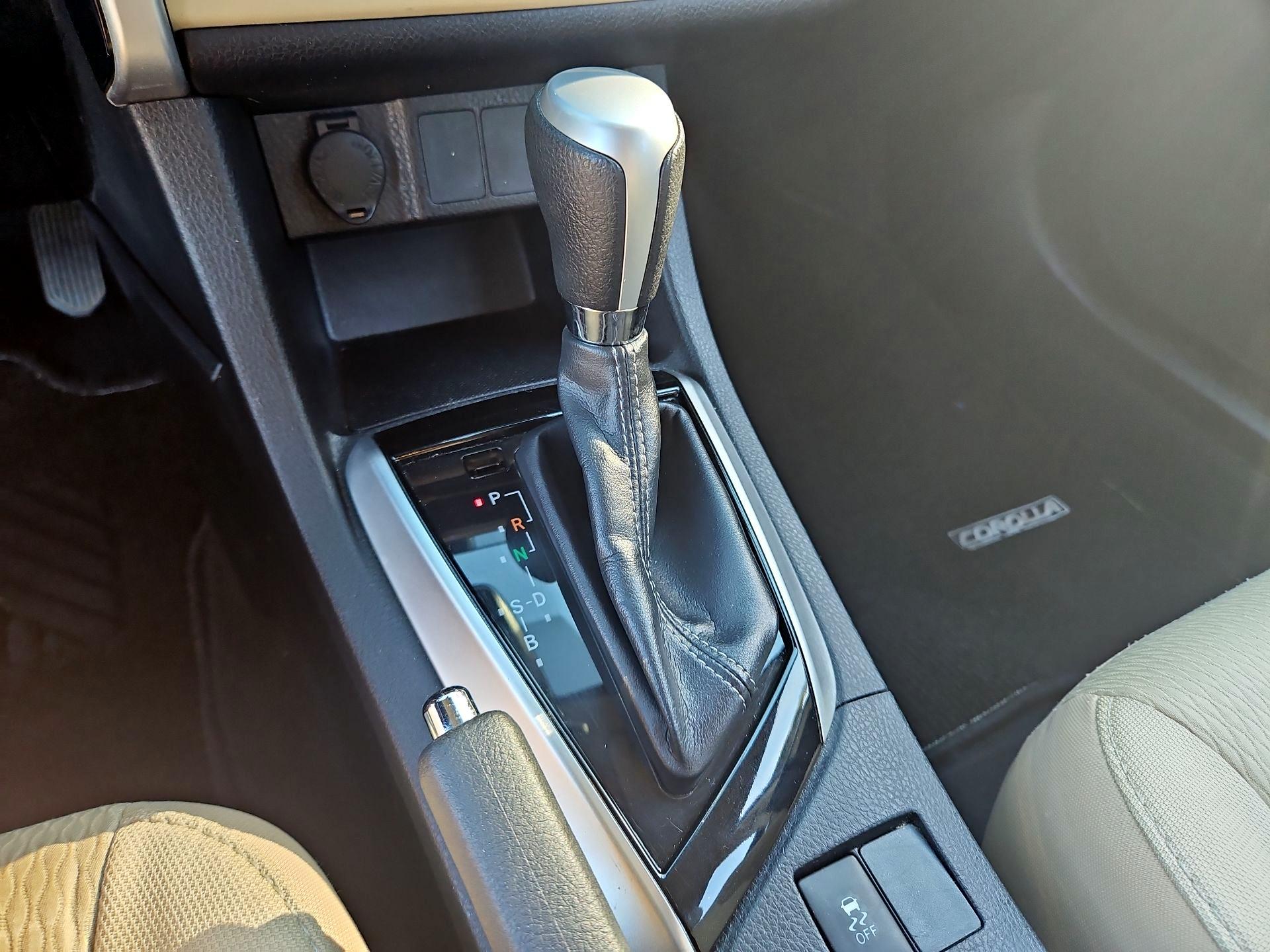 Thumbnail: 2018 Toyota Corolla - 15