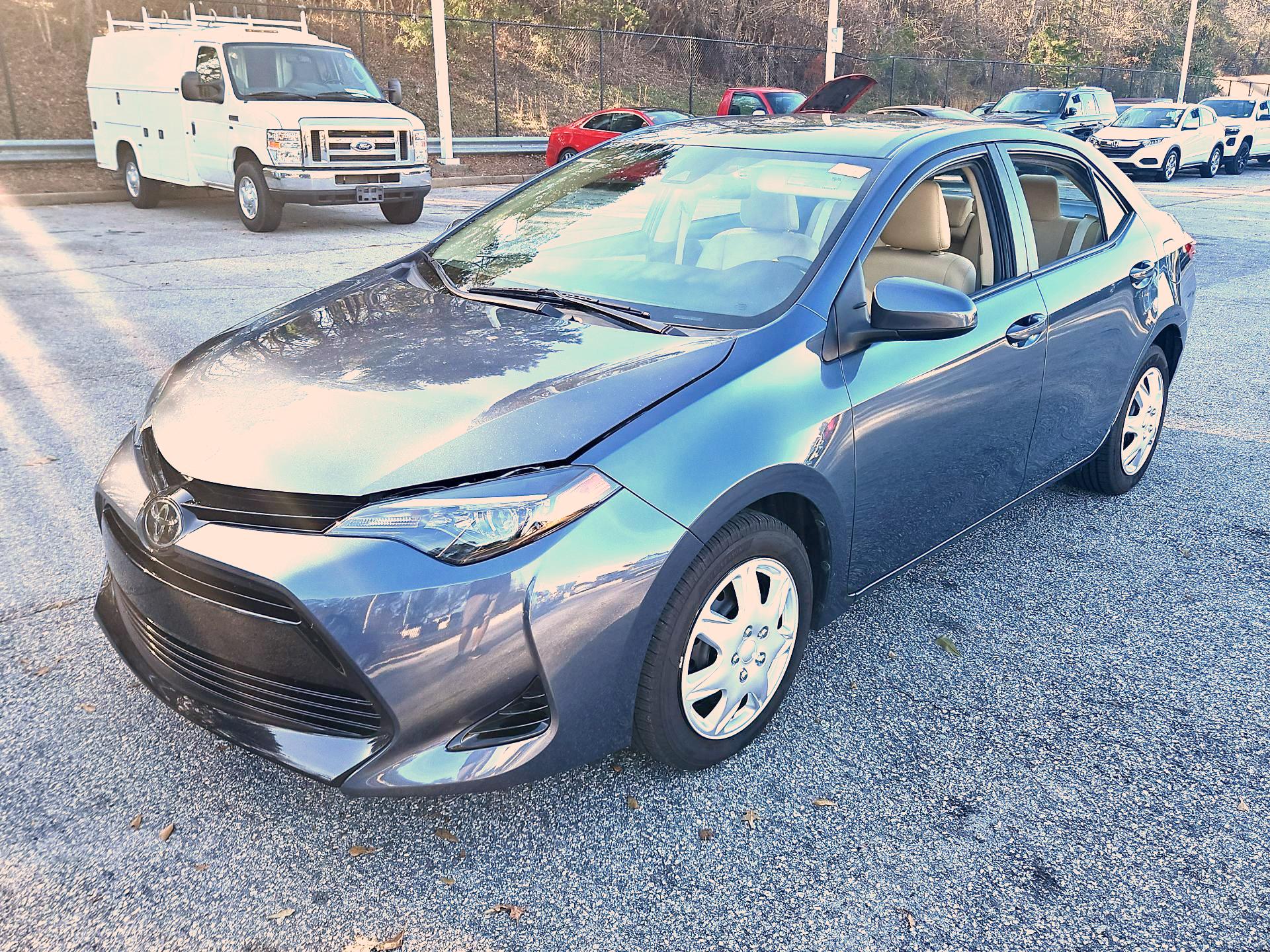 Thumbnail: 2018 Toyota Corolla - 3