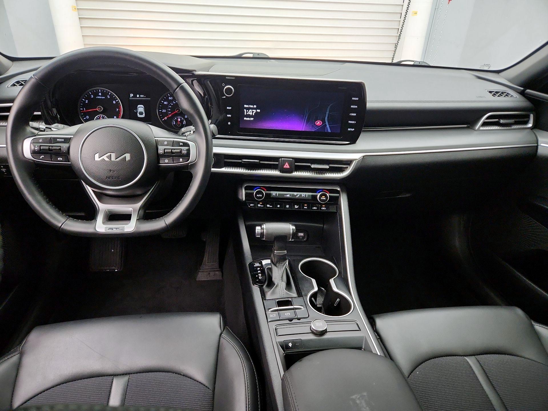 Thumbnail: 2023 Kia K5 - 9