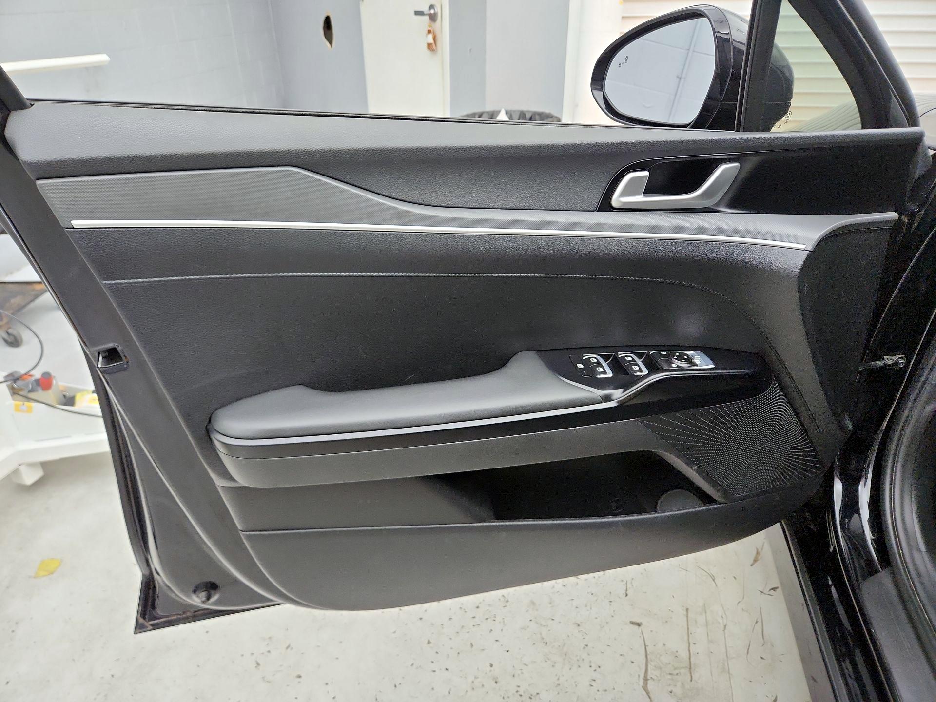 Thumbnail: 2023 Kia K5 - 12