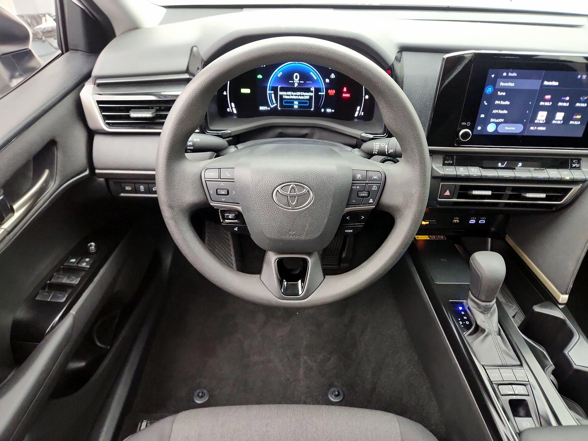 Thumbnail: 2025 Toyota Camry - 10