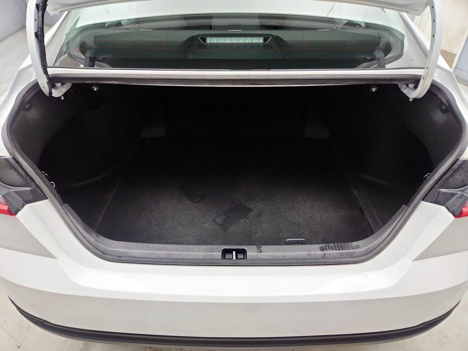 Thumbnail: 2025 Toyota Camry - 20