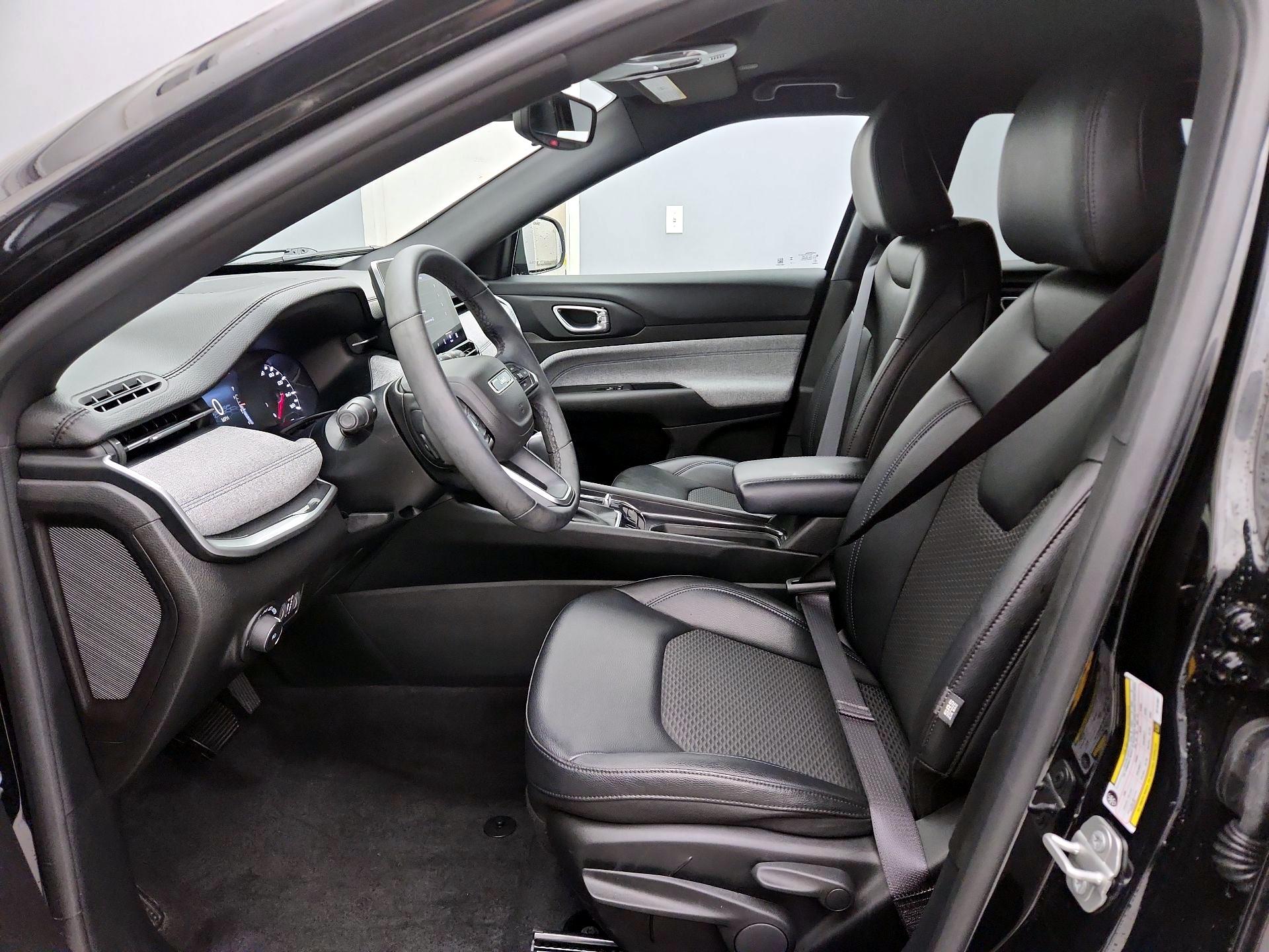 Thumbnail: 2024 Jeep Compass - 11