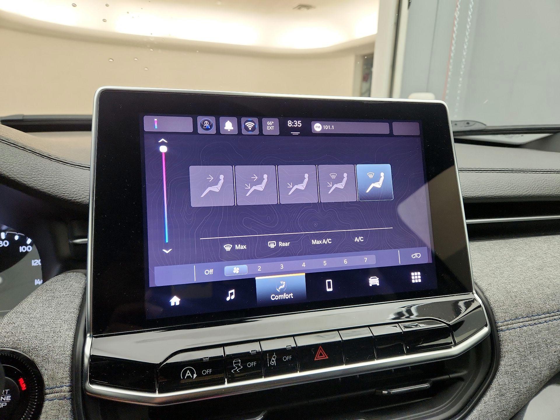 Thumbnail: 2024 Jeep Compass - 16