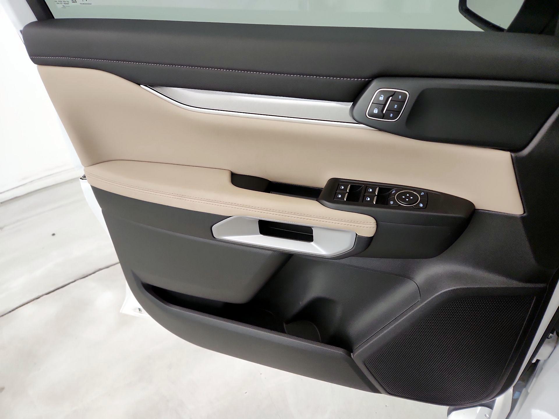 Thumbnail: 2024 Ford Ranger - 12