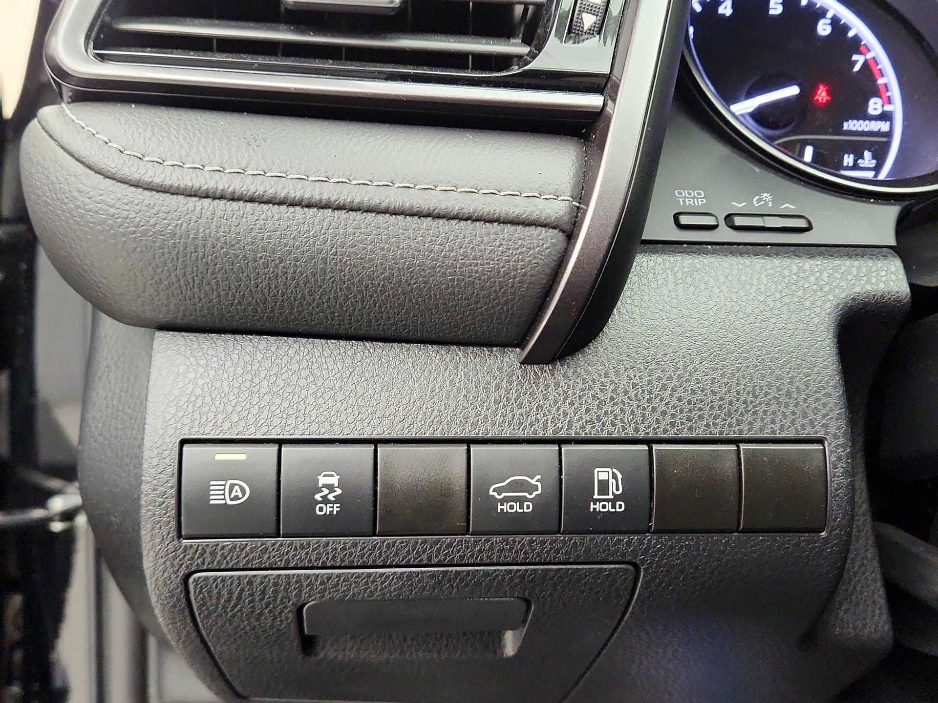 Thumbnail: 2023 Toyota Camry - 13