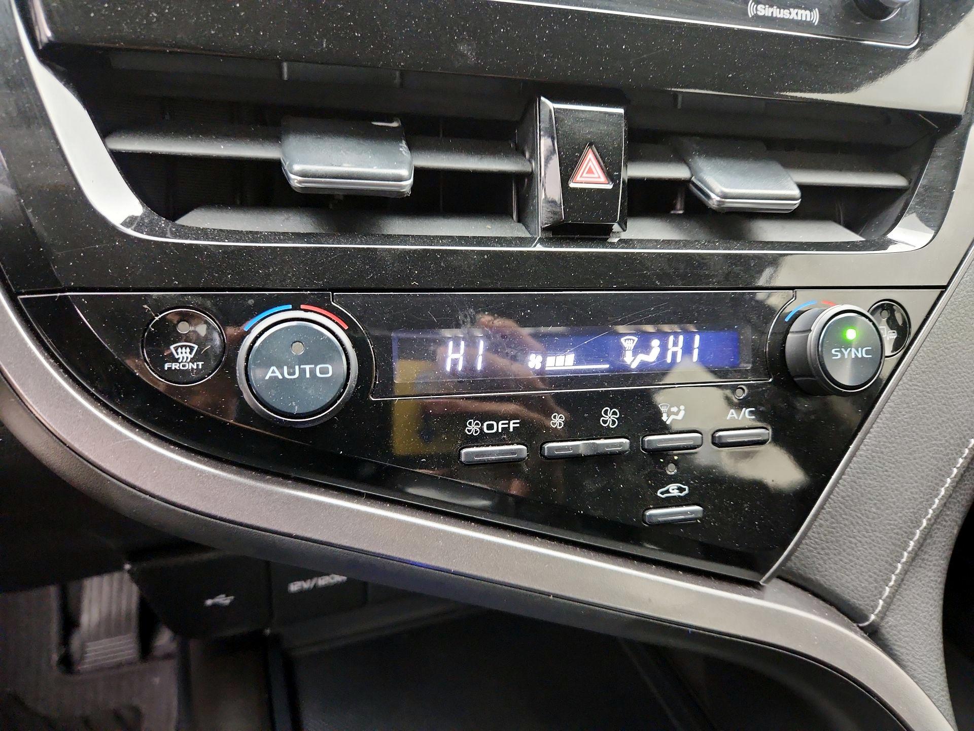 Thumbnail: 2023 Toyota Camry - 16