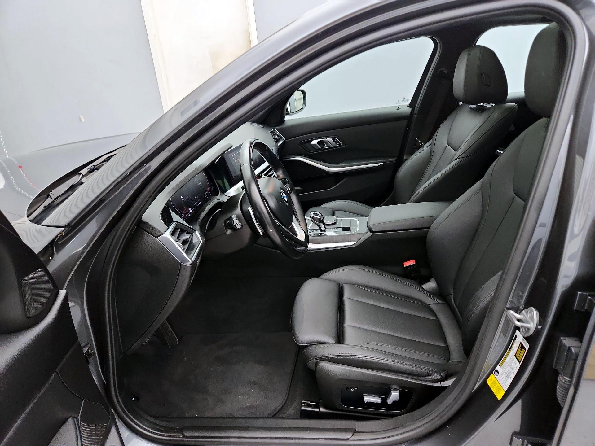 Thumbnail: 2021 BMW 3 Series - 11