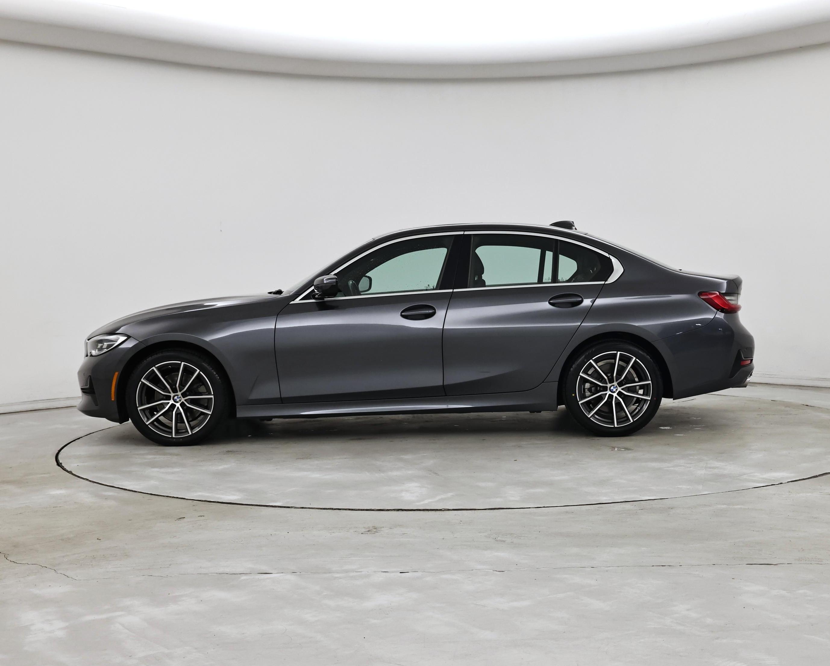 Thumbnail: 2021 BMW 3 Series - 3