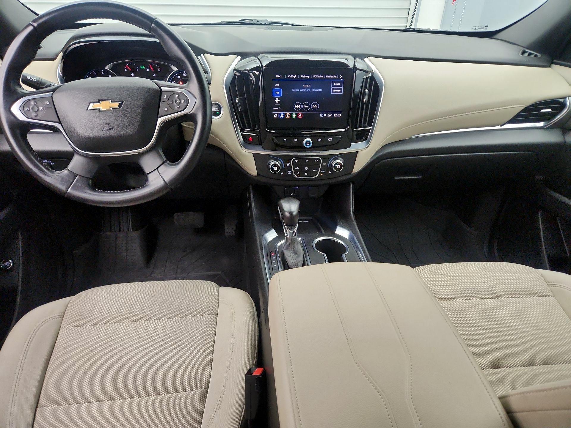 Thumbnail: 2022 Chevrolet Traverse - 9