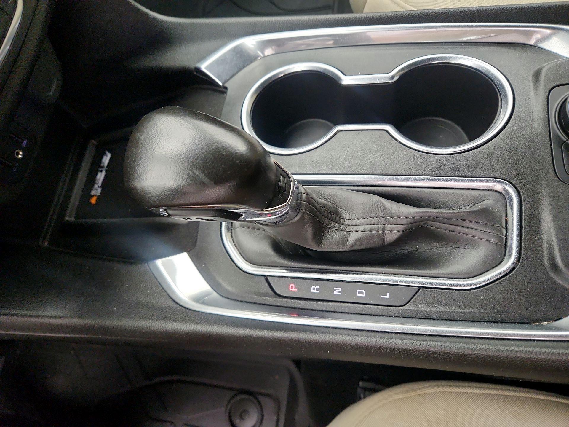 Thumbnail: 2022 Chevrolet Traverse - 17