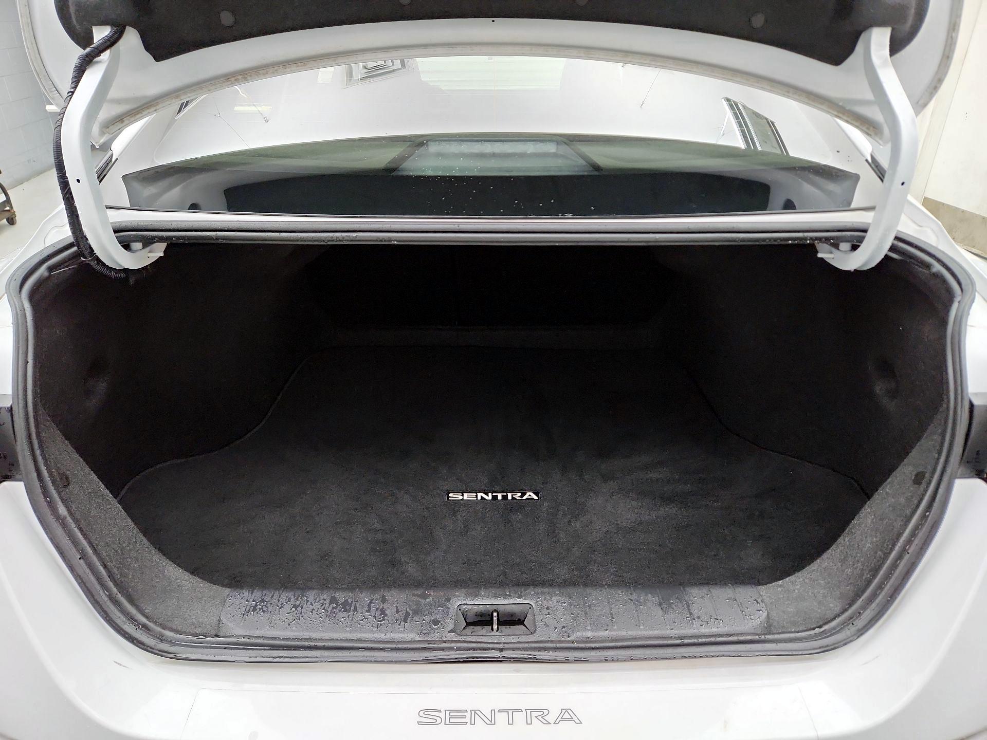 Thumbnail: 2024 Nissan Sentra - 20