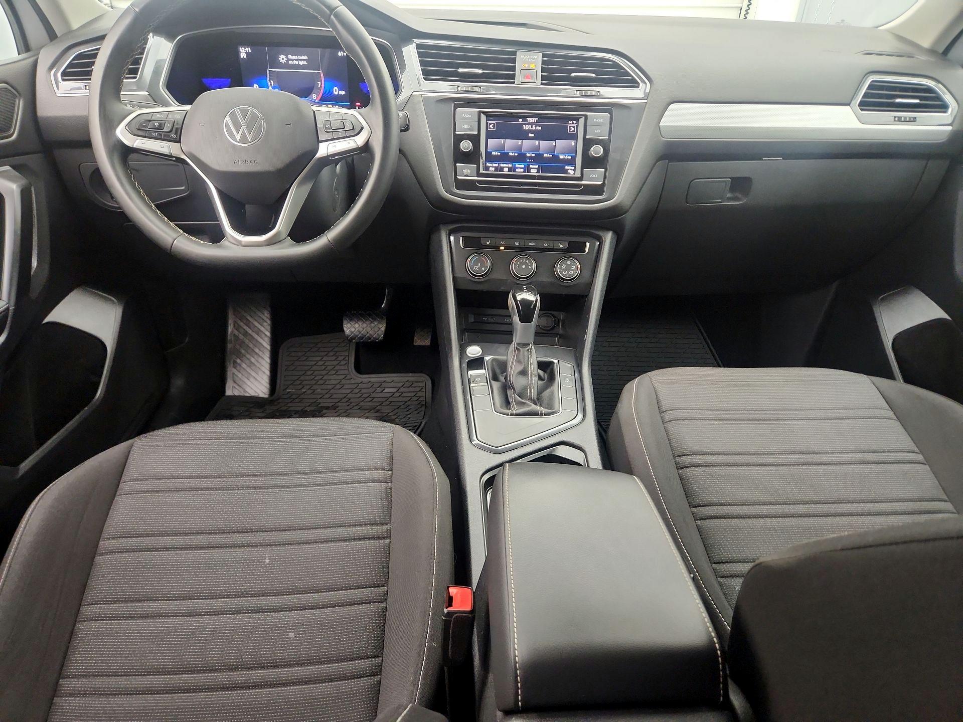 Thumbnail: 2022 Volkswagen Tiguan - 9
