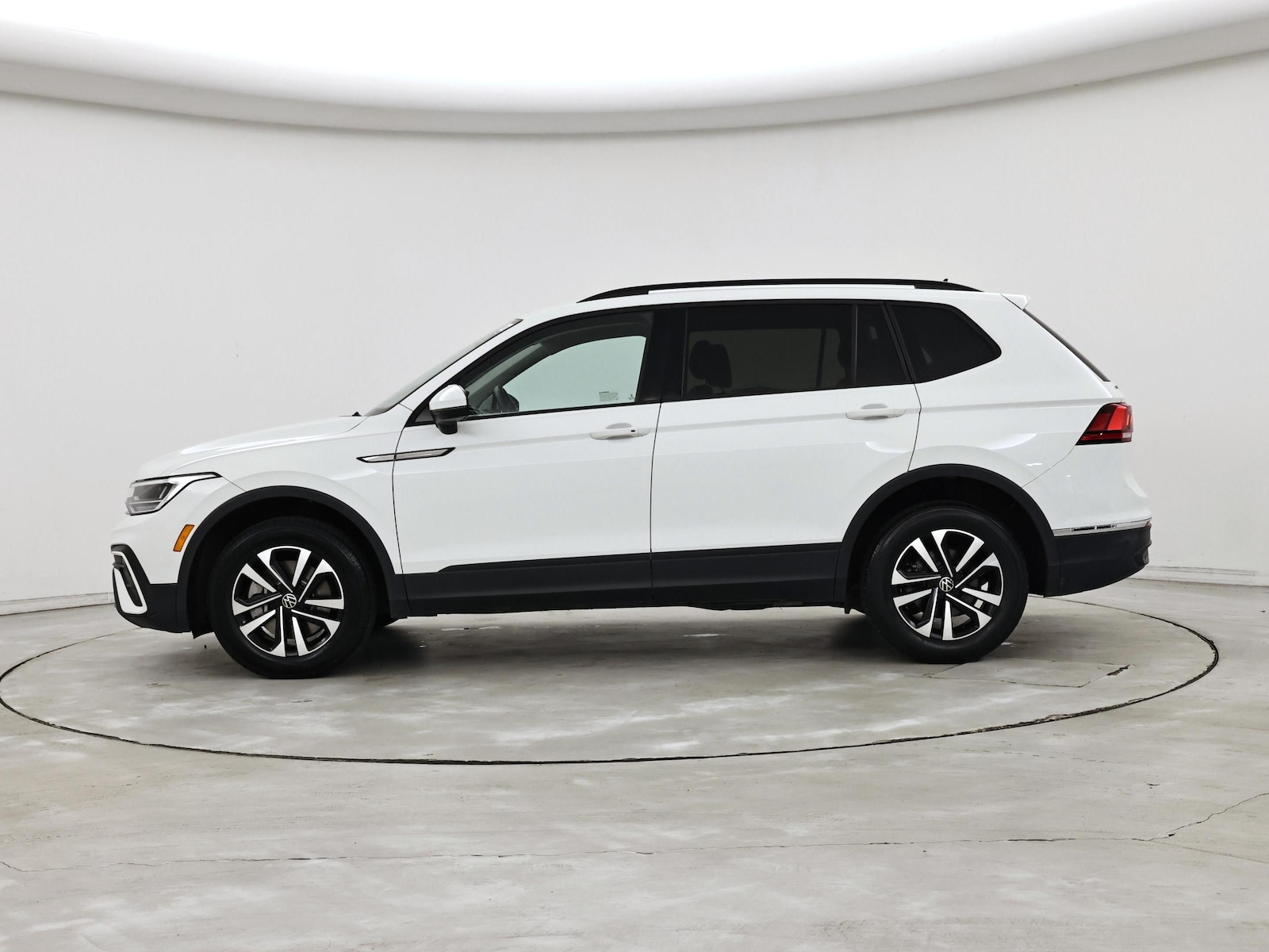 2022 Volkswagen Tiguan S - Photo 4