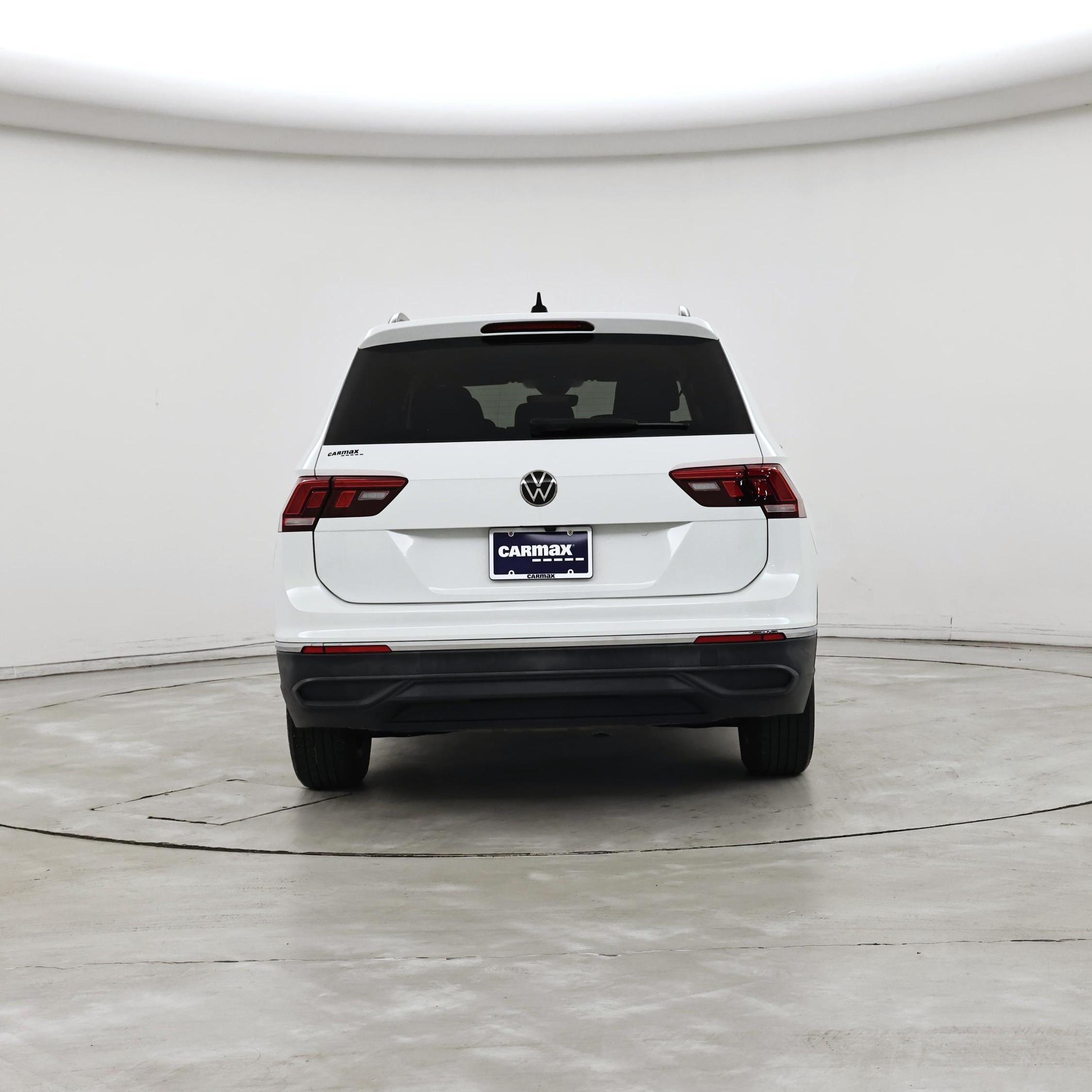 Thumbnail: 2022 Volkswagen Tiguan - 6