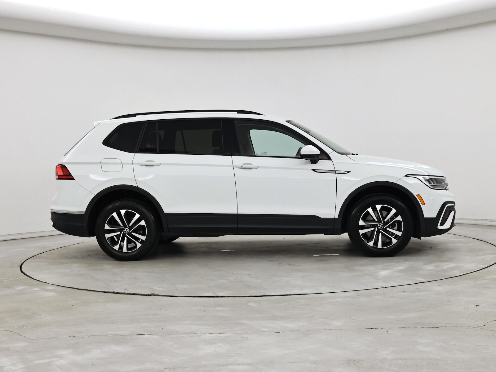 2022 Volkswagen Tiguan S - Photo 8