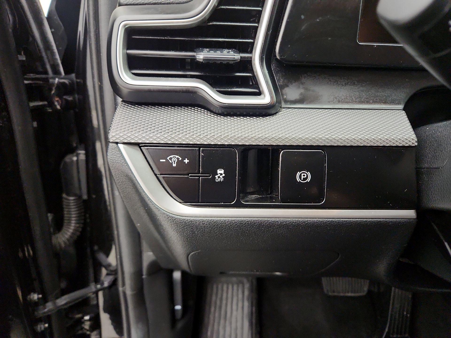 Thumbnail: 2024 Kia Sportage - 13