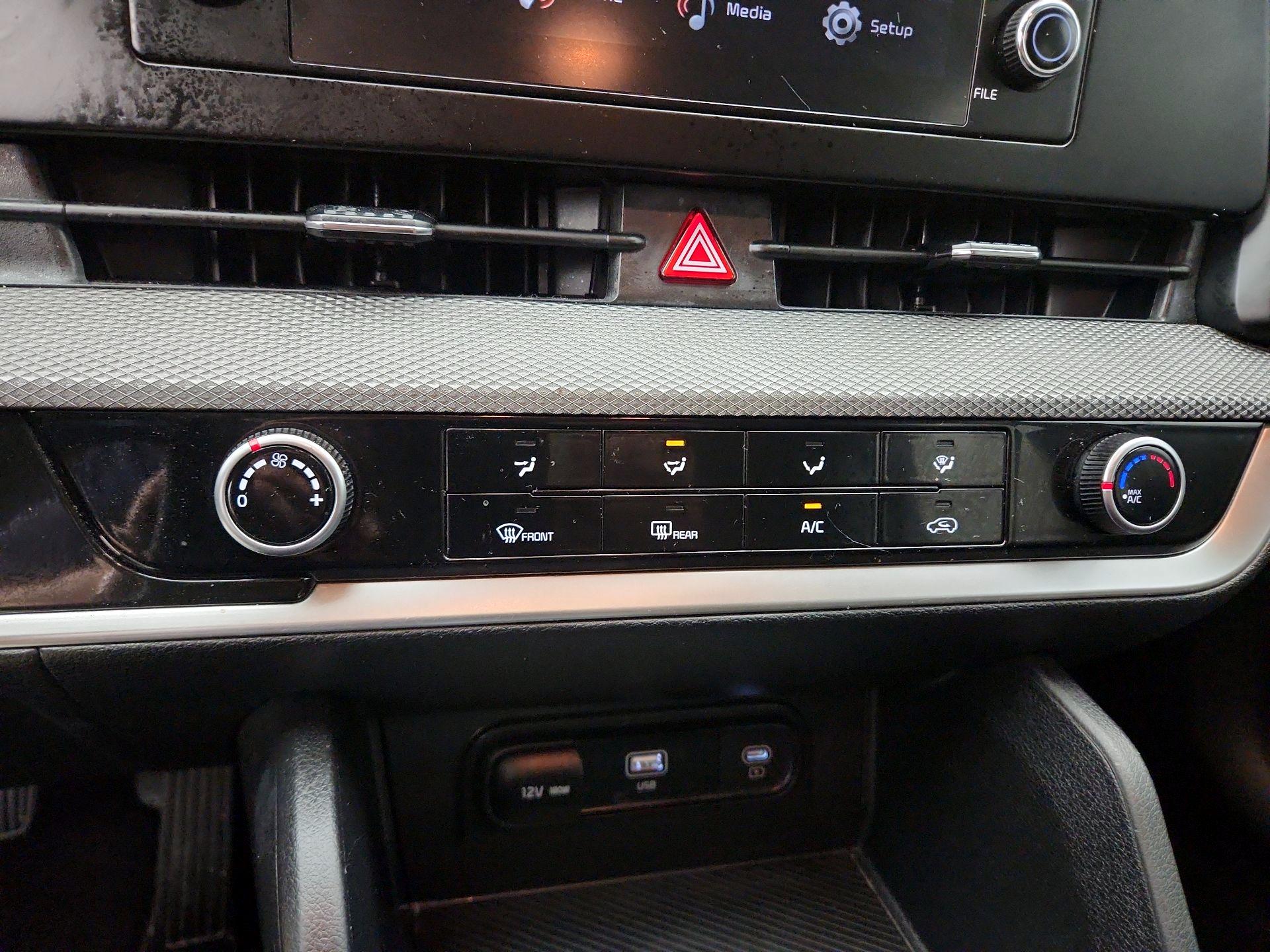 Thumbnail: 2024 Kia Sportage - 16