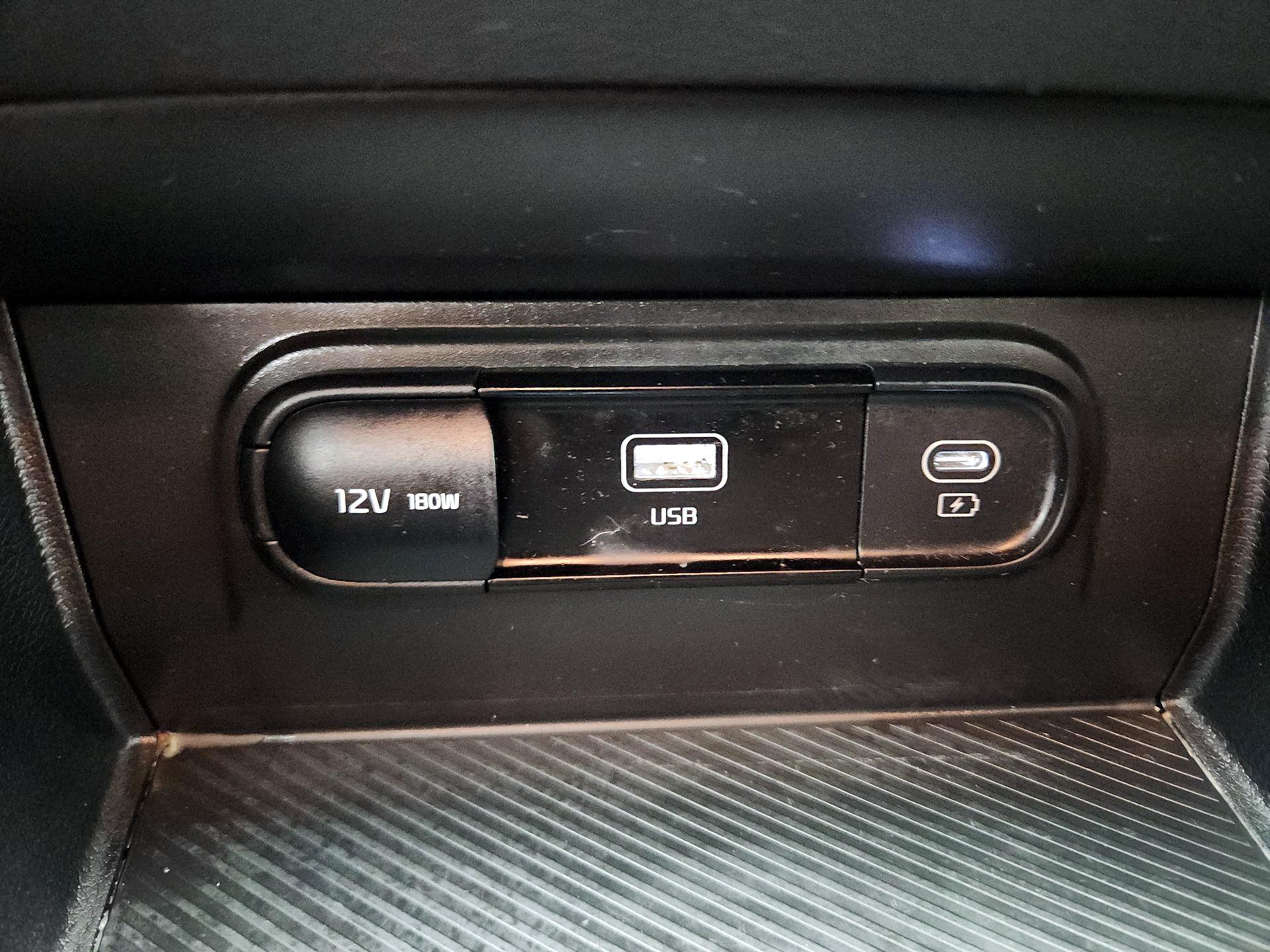 Thumbnail: 2024 Kia Sportage - 18