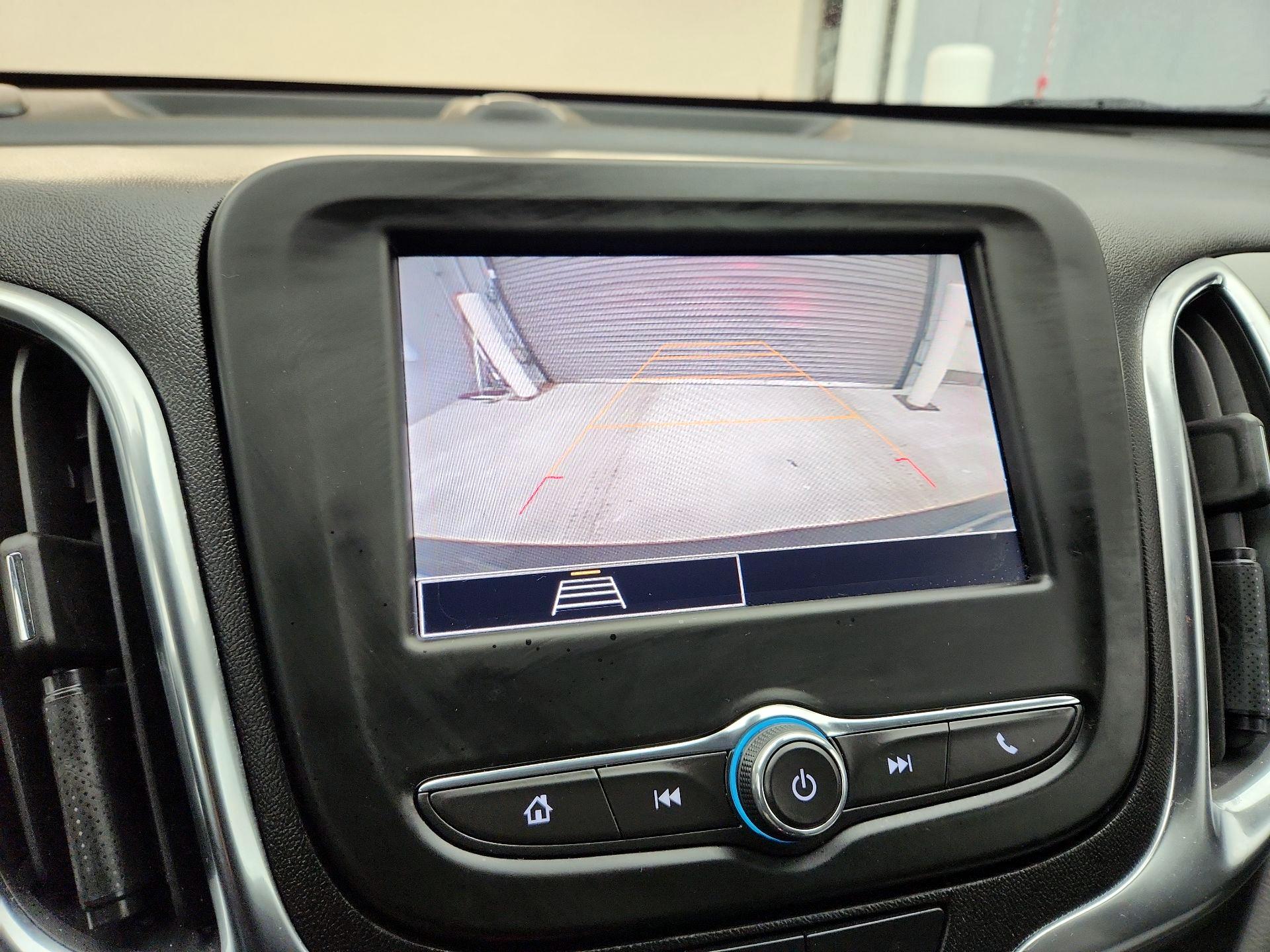 Thumbnail: 2022 Chevrolet Equinox - 14