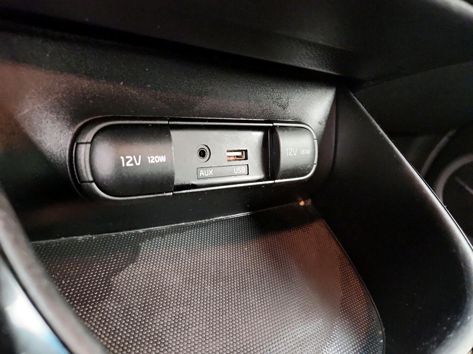 Thumbnail: 2019 Kia Soul - 17