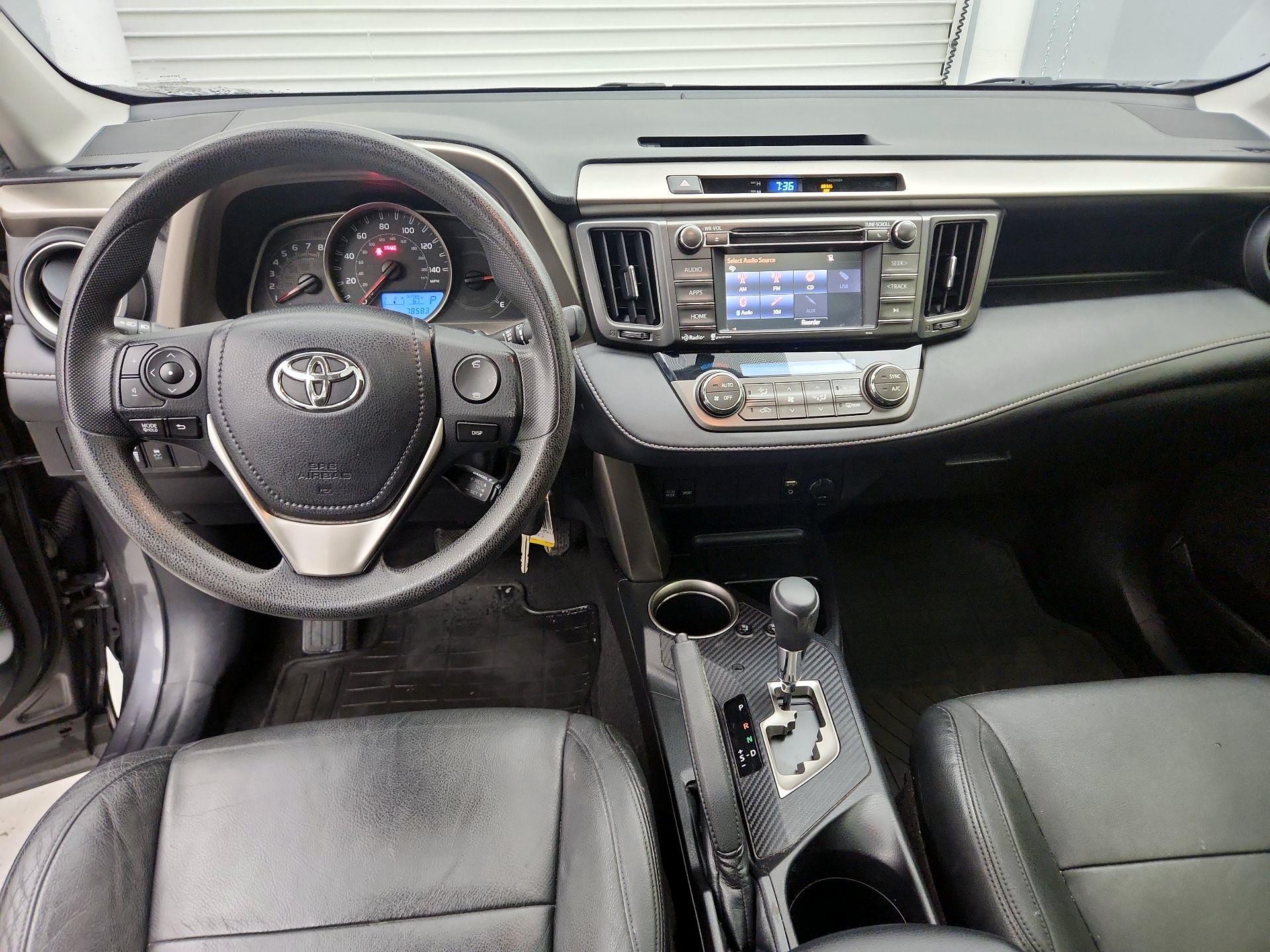 Thumbnail: 2015 Toyota RAV4 - 9