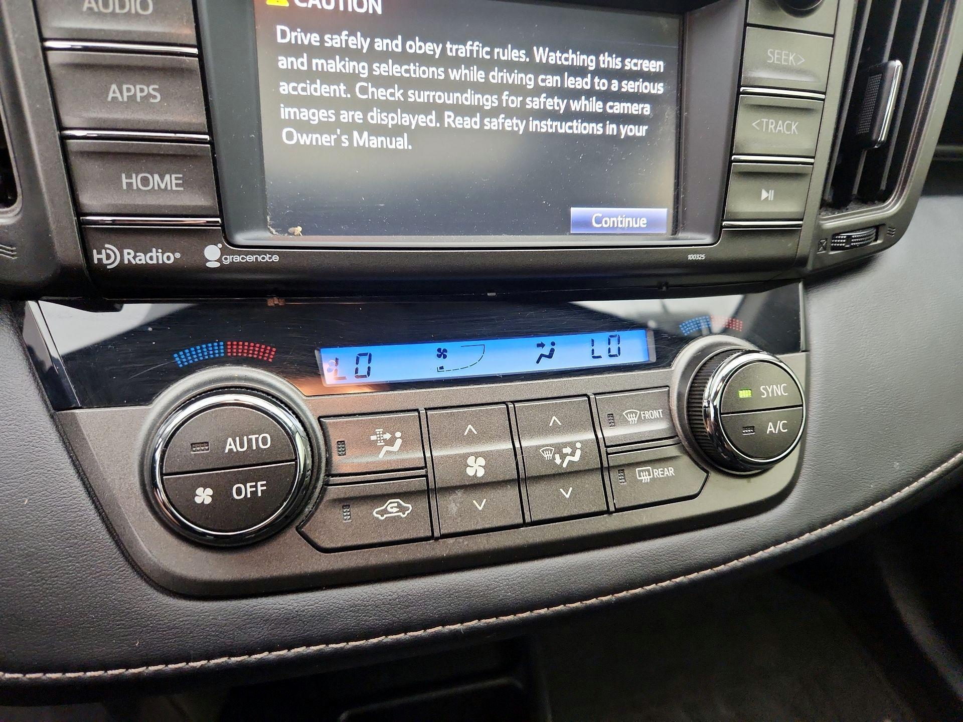 Thumbnail: 2015 Toyota RAV4 - 16