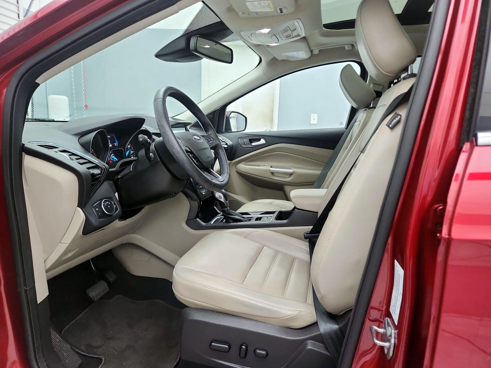 Thumbnail: 2019 Ford Escape - 11