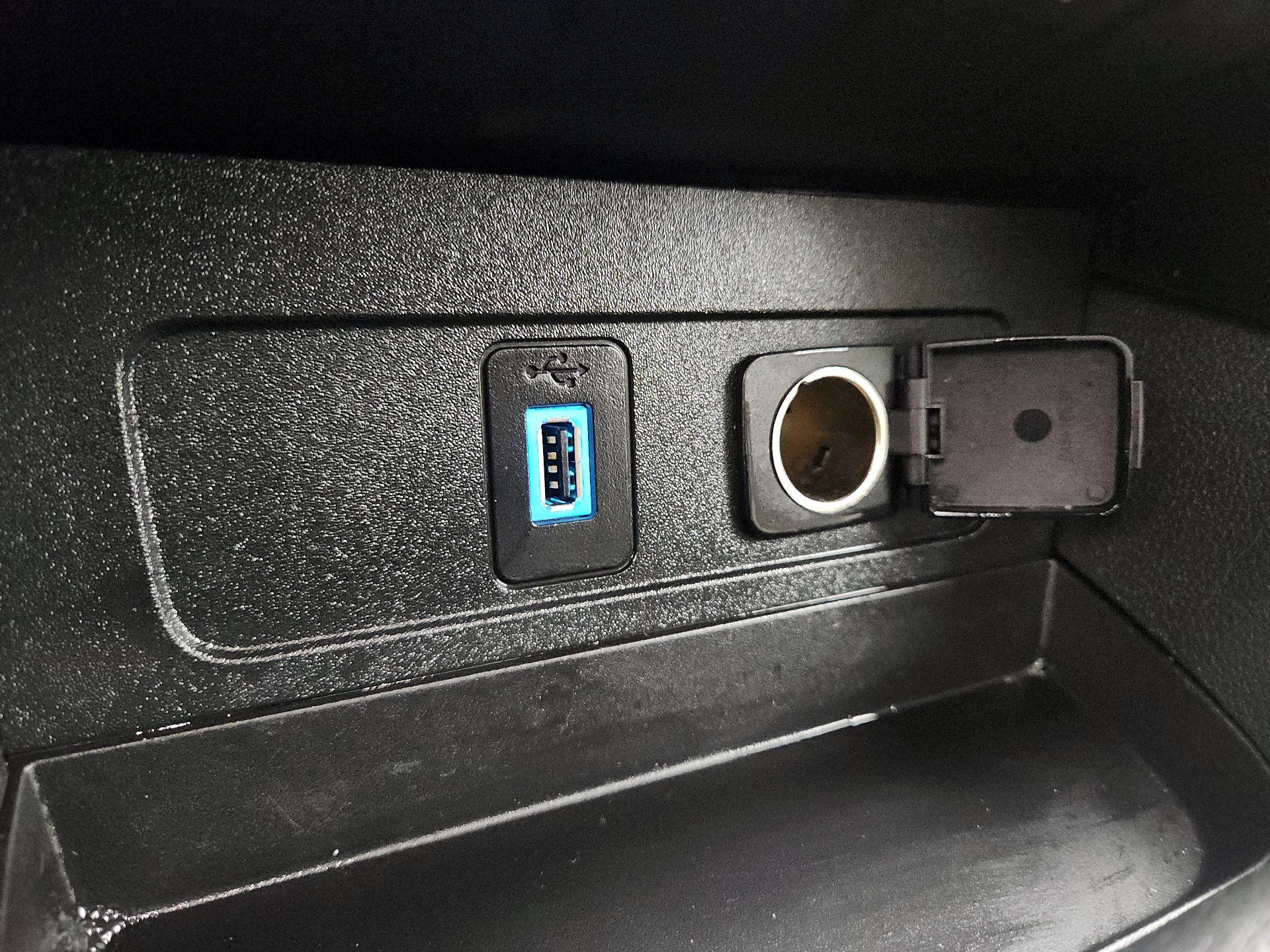 Thumbnail: 2019 Ford Escape - 19