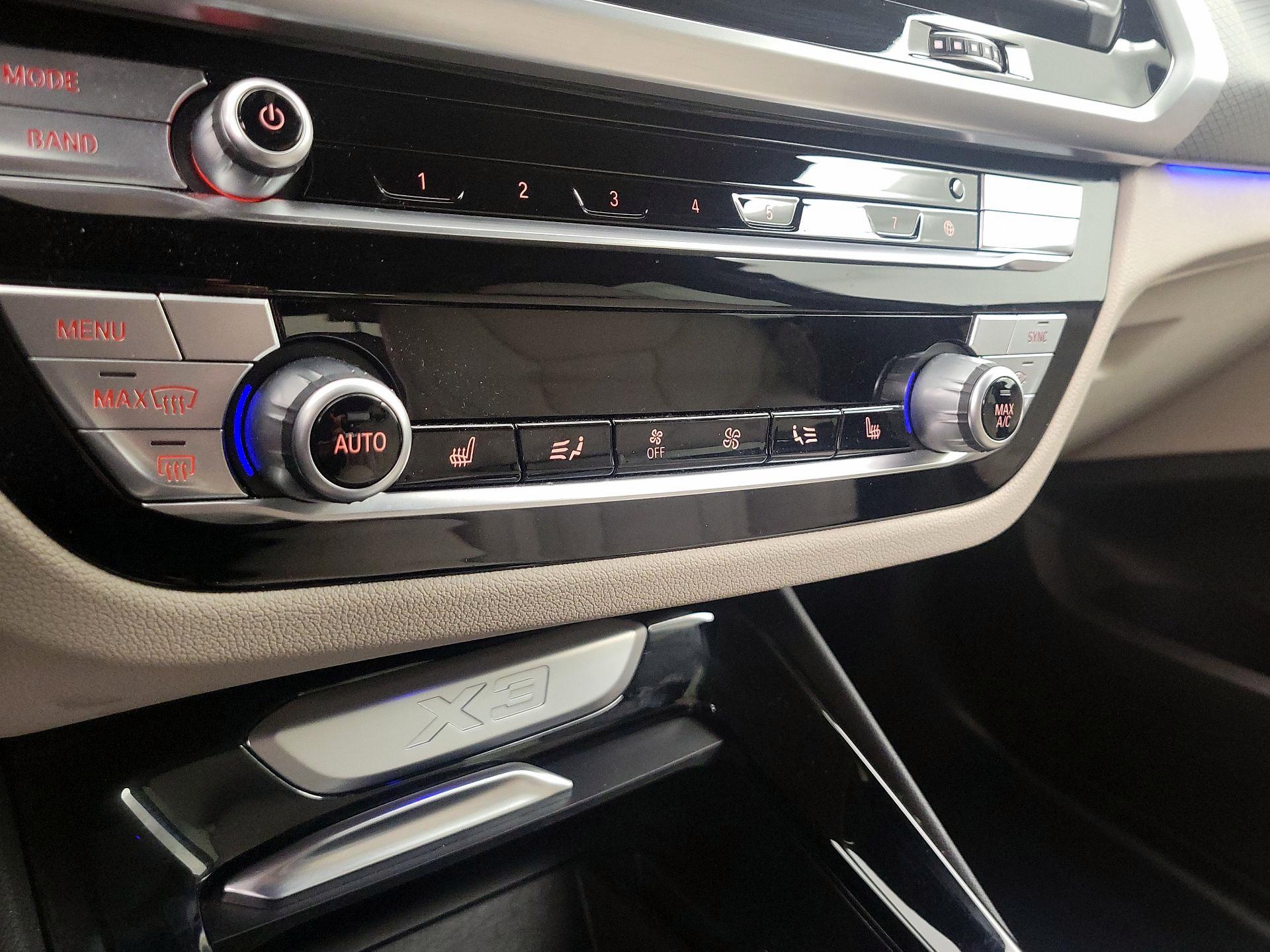 Thumbnail: 2021 BMW X3 - 17